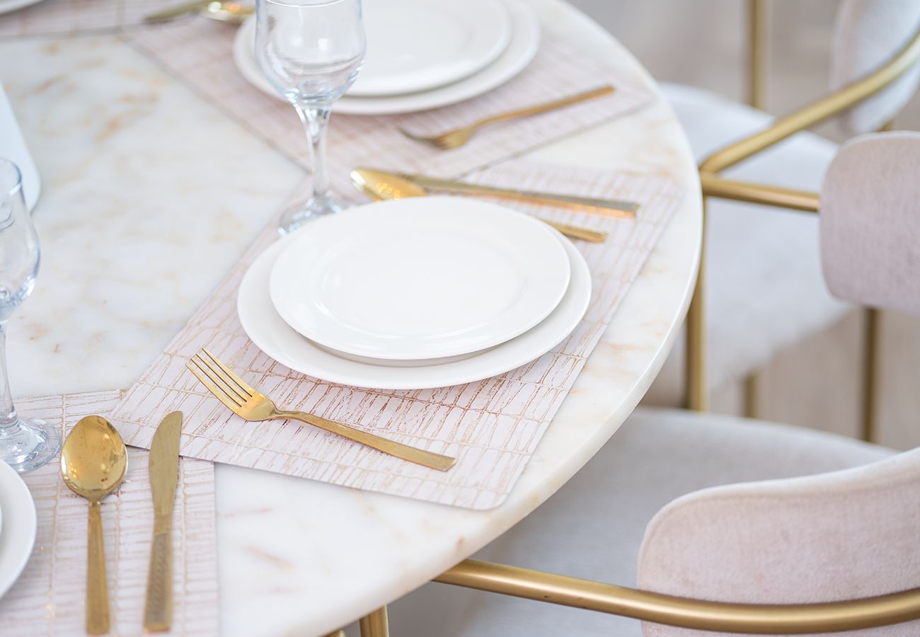 Apartment in Dubai - Luxury 2 BR Stunning Views 67th Floor Dubai Marina