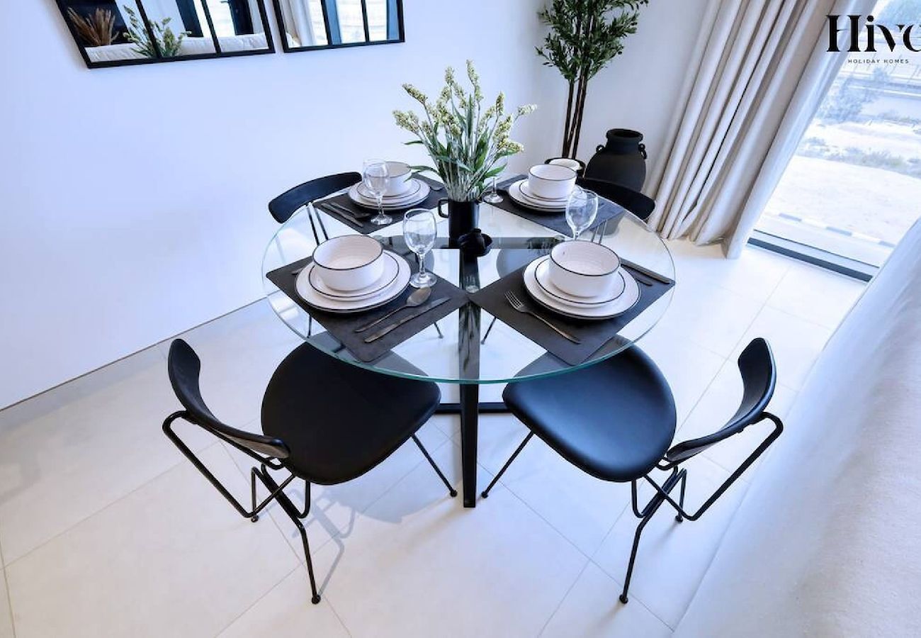 Apartment in Dubai - 7 By Aurora 101