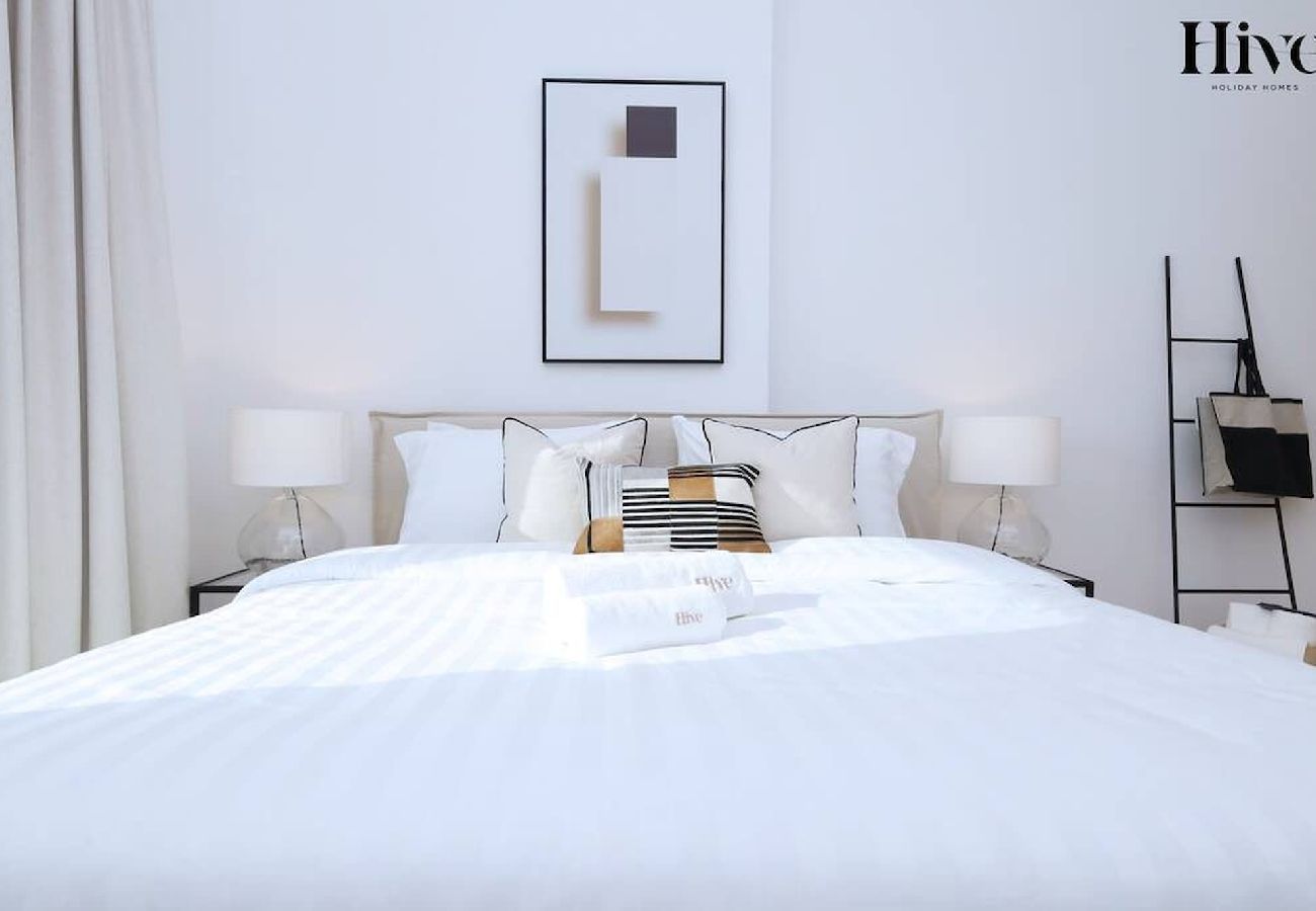 Apartment in Dubai - 7 By Aurora 101