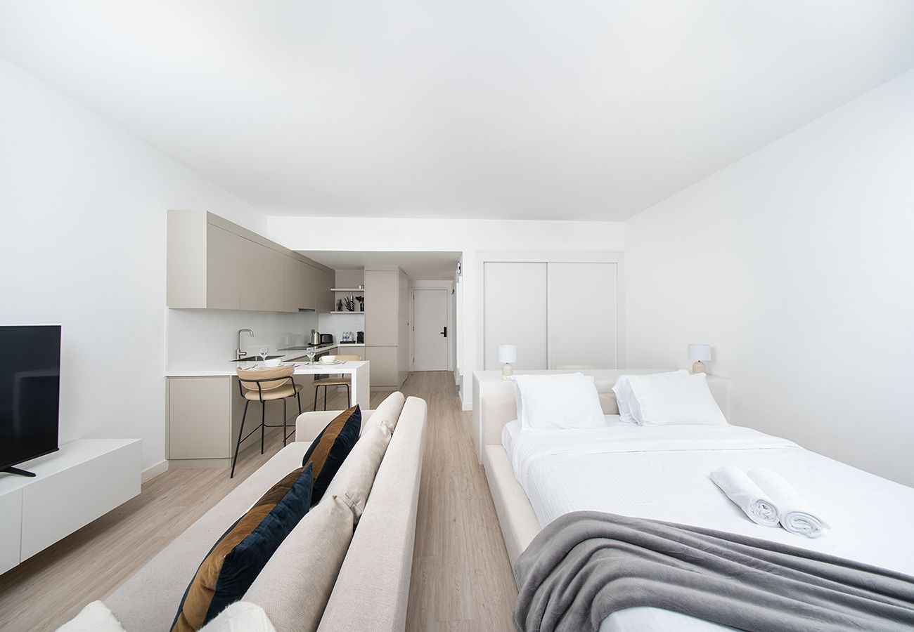 Studio in Dubai - Stunning Studio in JLT 