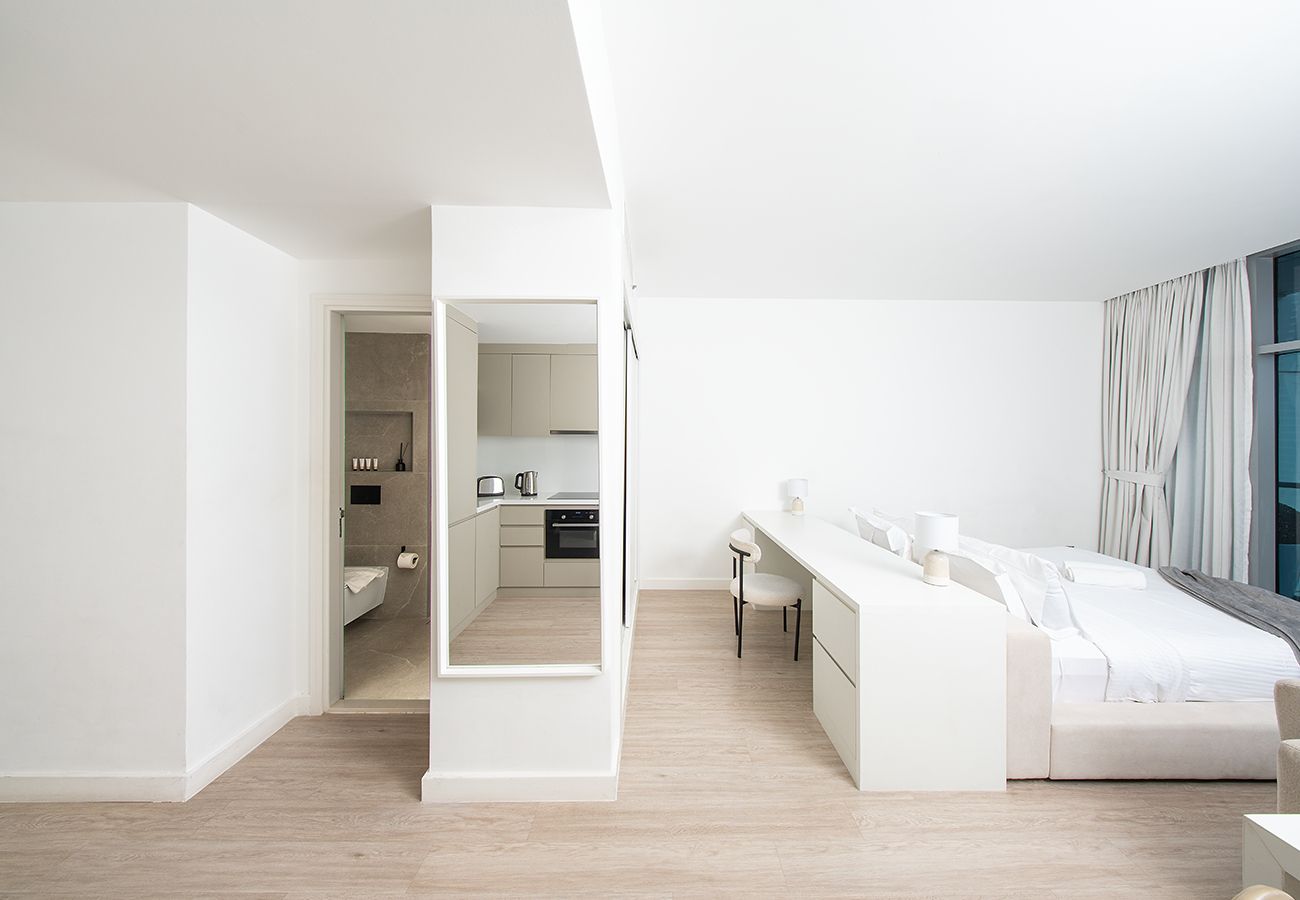 Studio in Dubai - Stunning Studio in JLT 
