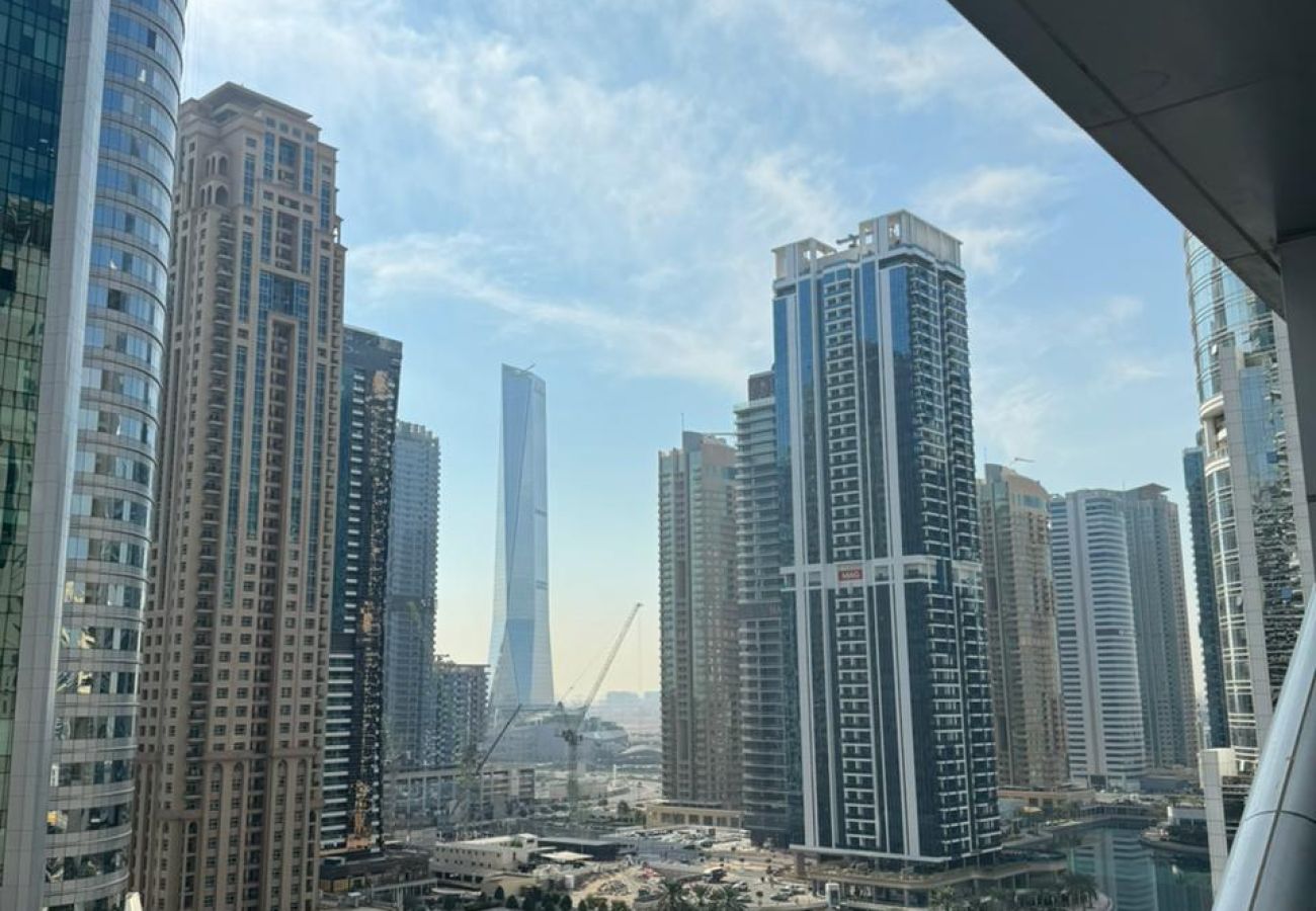 Studio in Dubai - Stunning Studio in JLT 