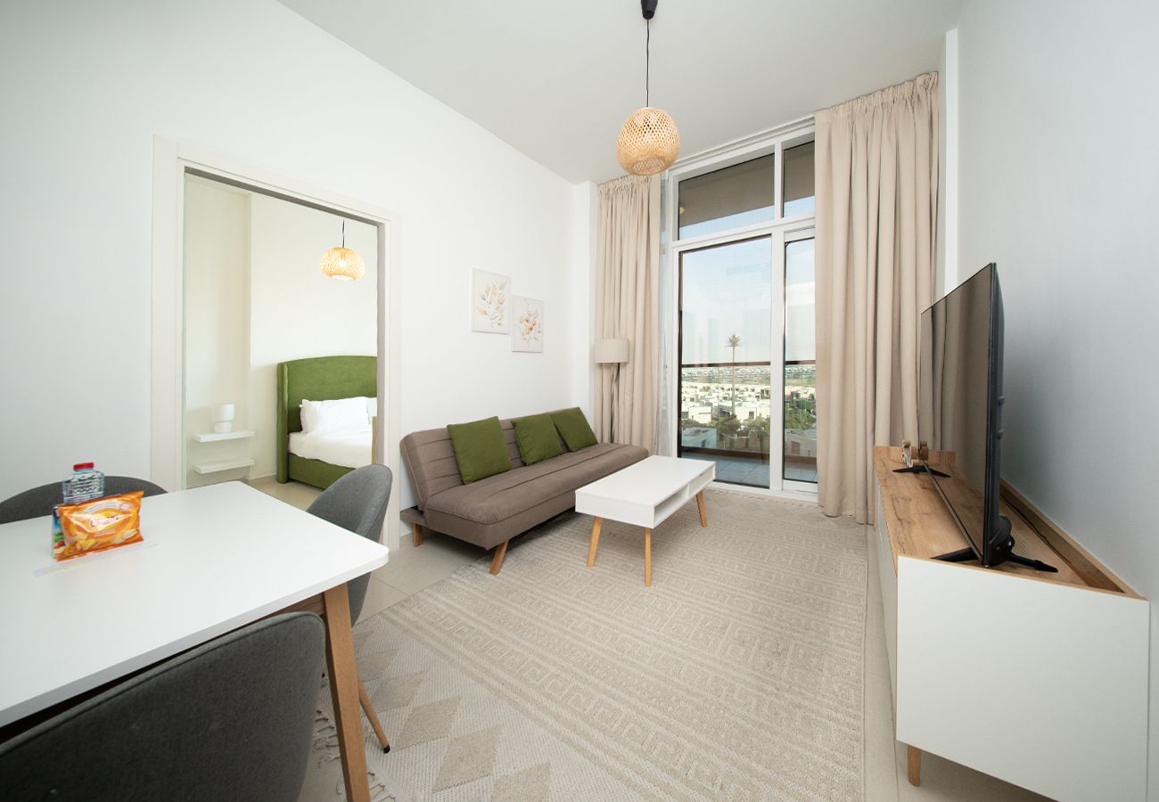 Apartment in Dubai - Cosy 1 Bedroom Apartment in Golf Vita, Damac Hills