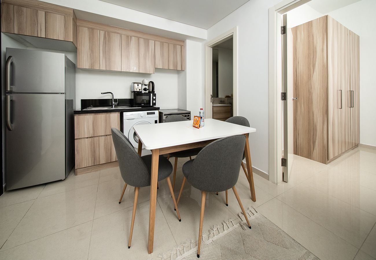 Apartment in Dubai - Cosy 1 Bedroom Apartment in Golf Vita, Damac Hills