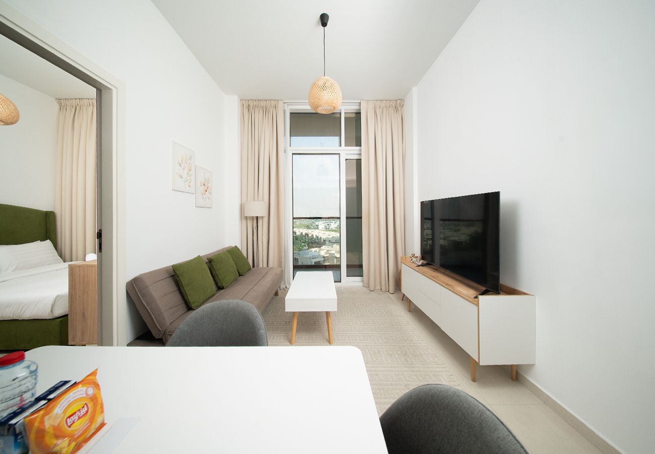 Apartment in Dubai - Cosy 1 Bedroom Apartment in Golf Vita, Damac Hills
