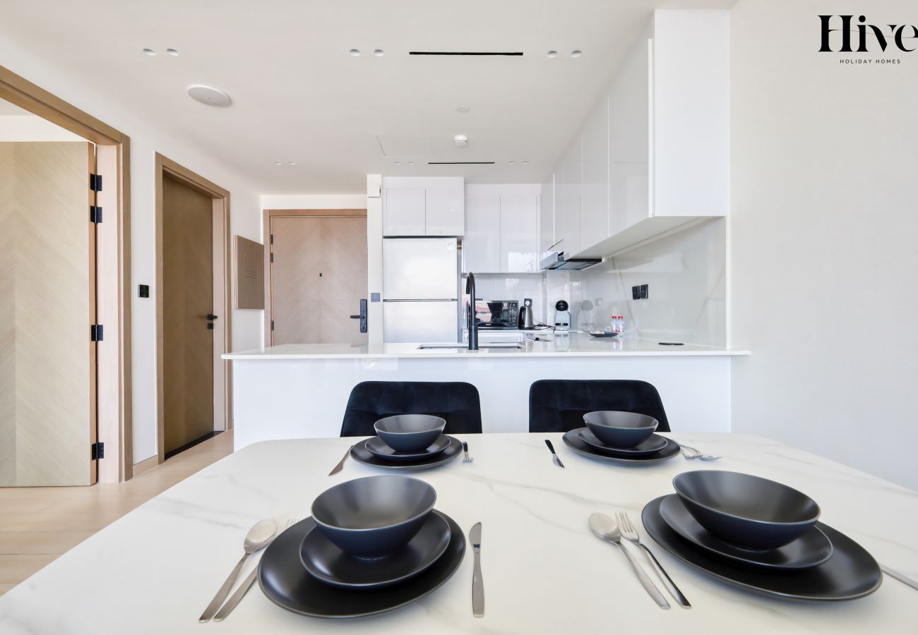 Apartment in Dubai - Brand New 1 Bed Apartment in JVC