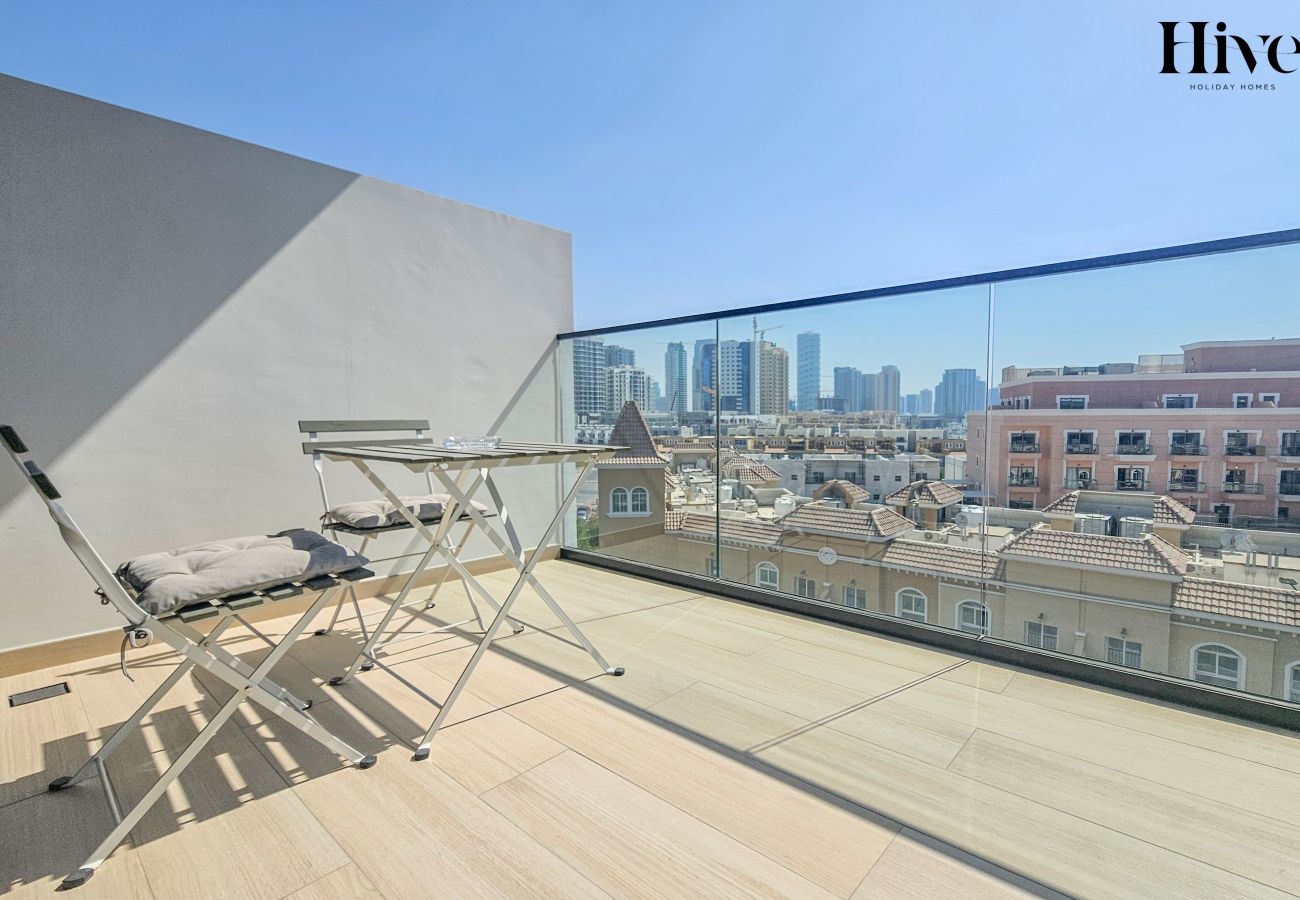 Apartment in Dubai - Brand New 1 Bed Apartment in JVC