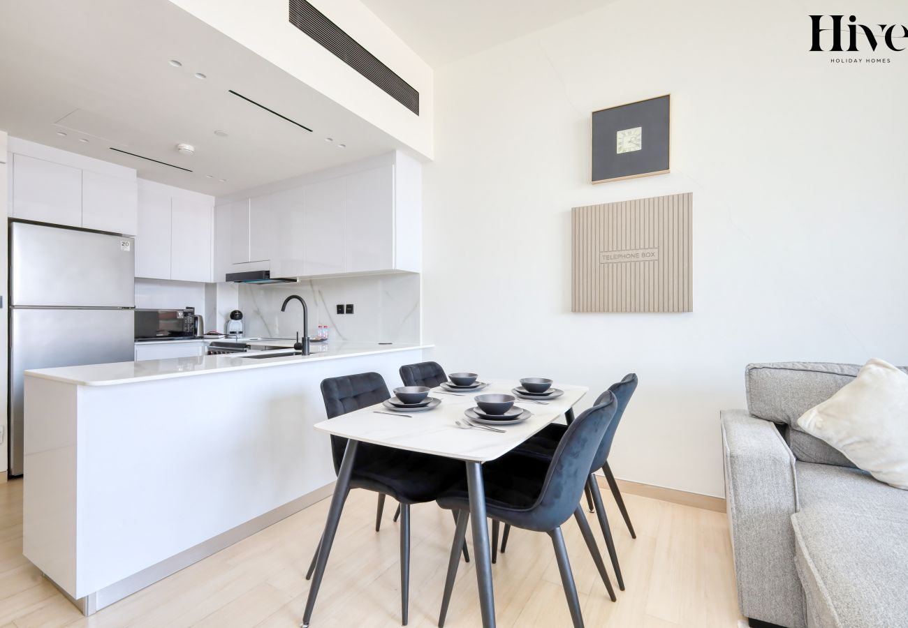 Apartment in Dubai - Brand New 1 Bed Apartment in JVC