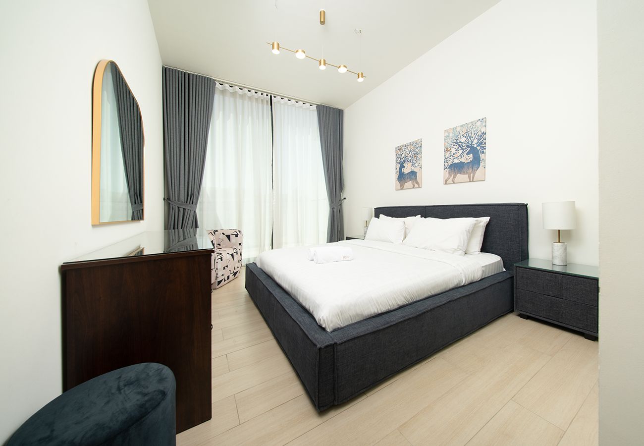 Apartment in Dubai - Brand New 1 Bed Apartment in JVC