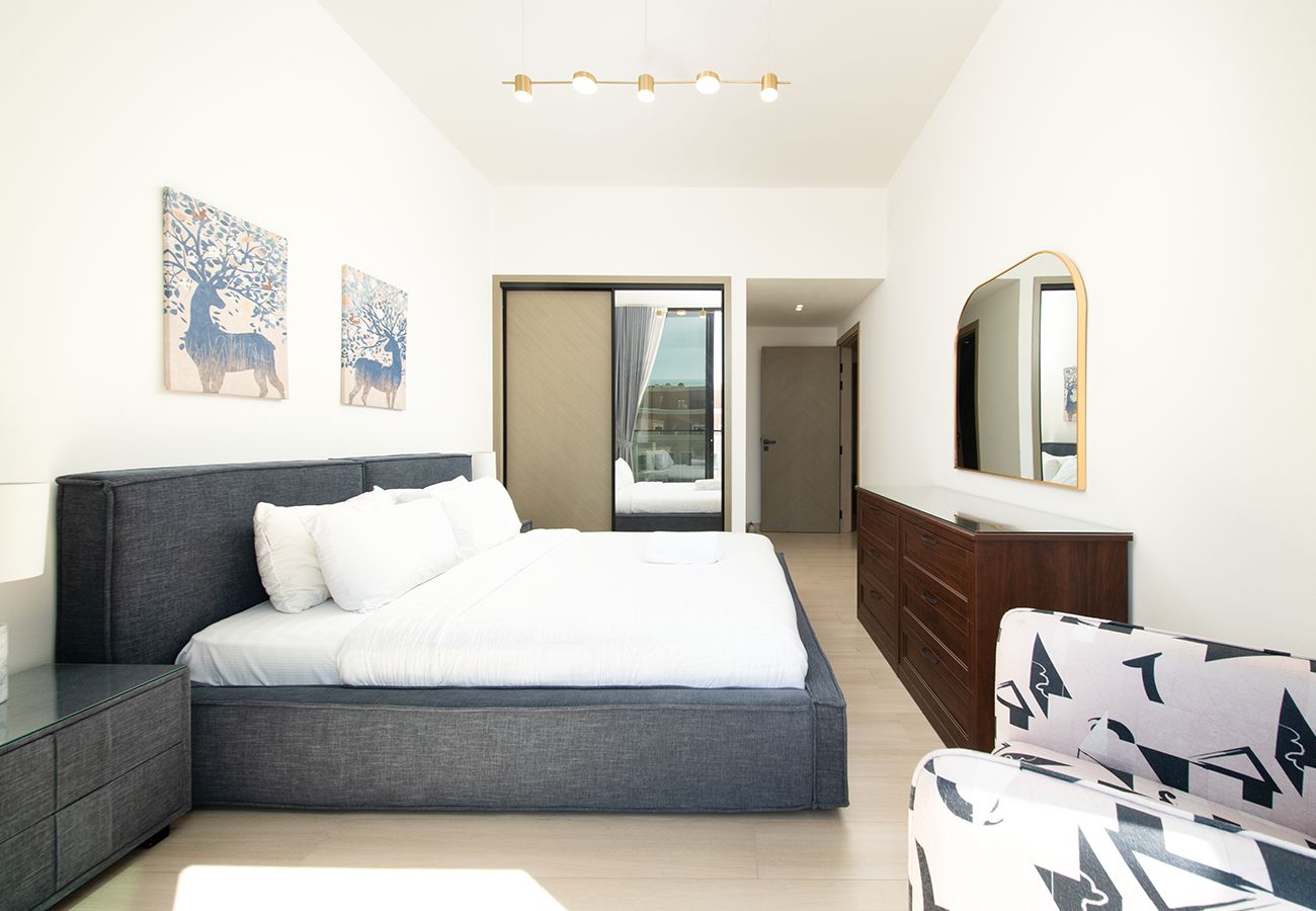 Apartment in Dubai - Brand New 1 Bed Apartment in JVC