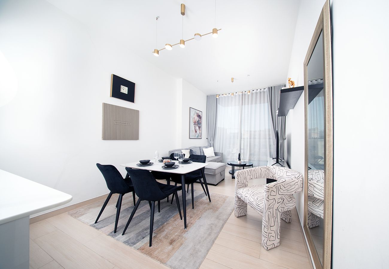 Apartment in Dubai - Brand New 1 Bed Apartment in JVC