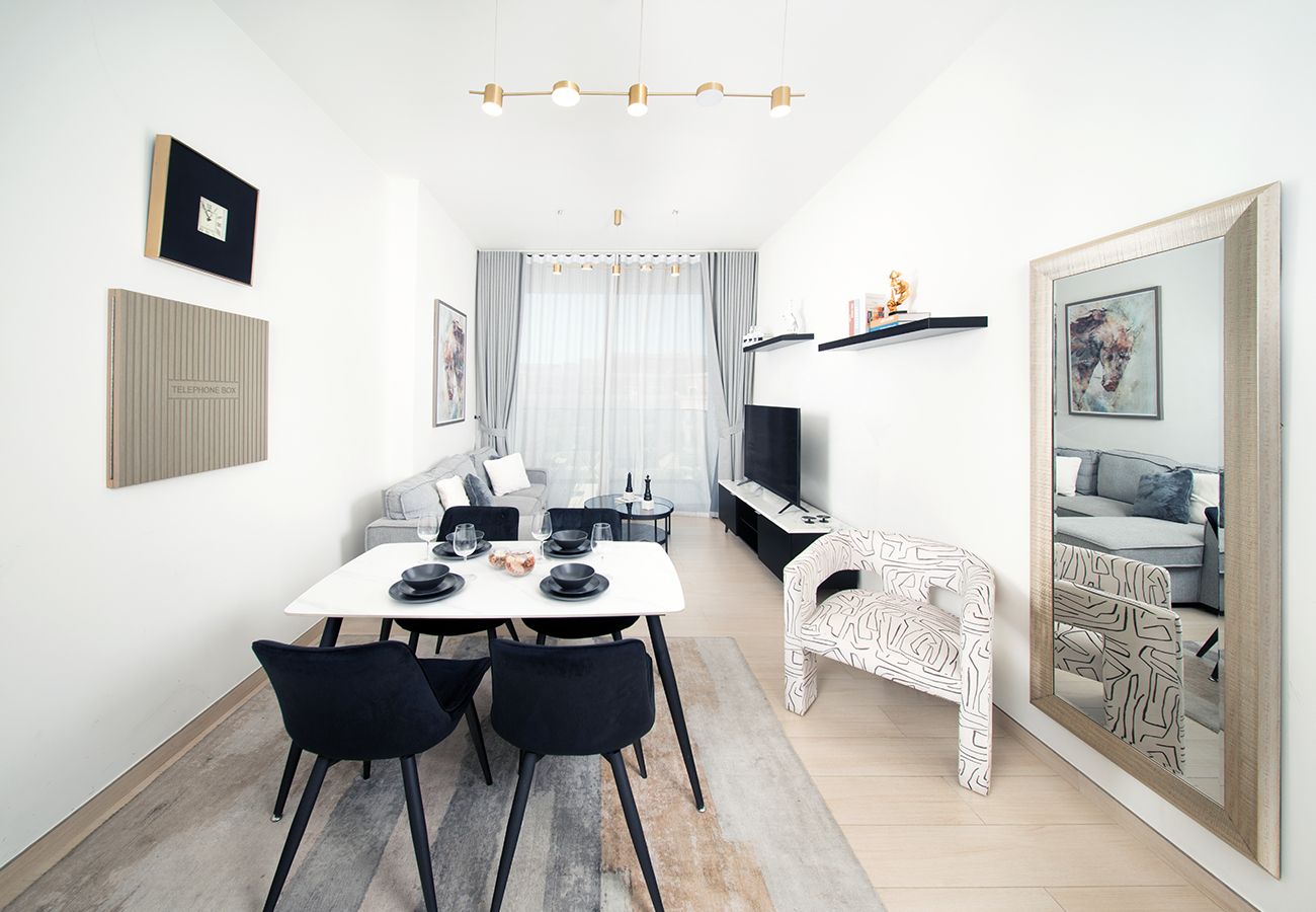 Apartment in Dubai - Brand New 1 Bed Apartment in JVC