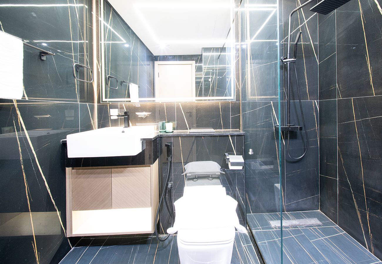 Apartment in Dubai - Brand New 1 Bed Apartment in JVC