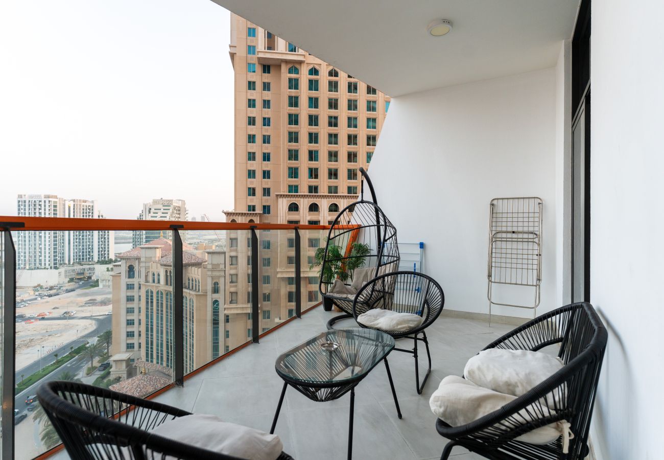 Apartment in Dubai - Binghatti Avenue 911