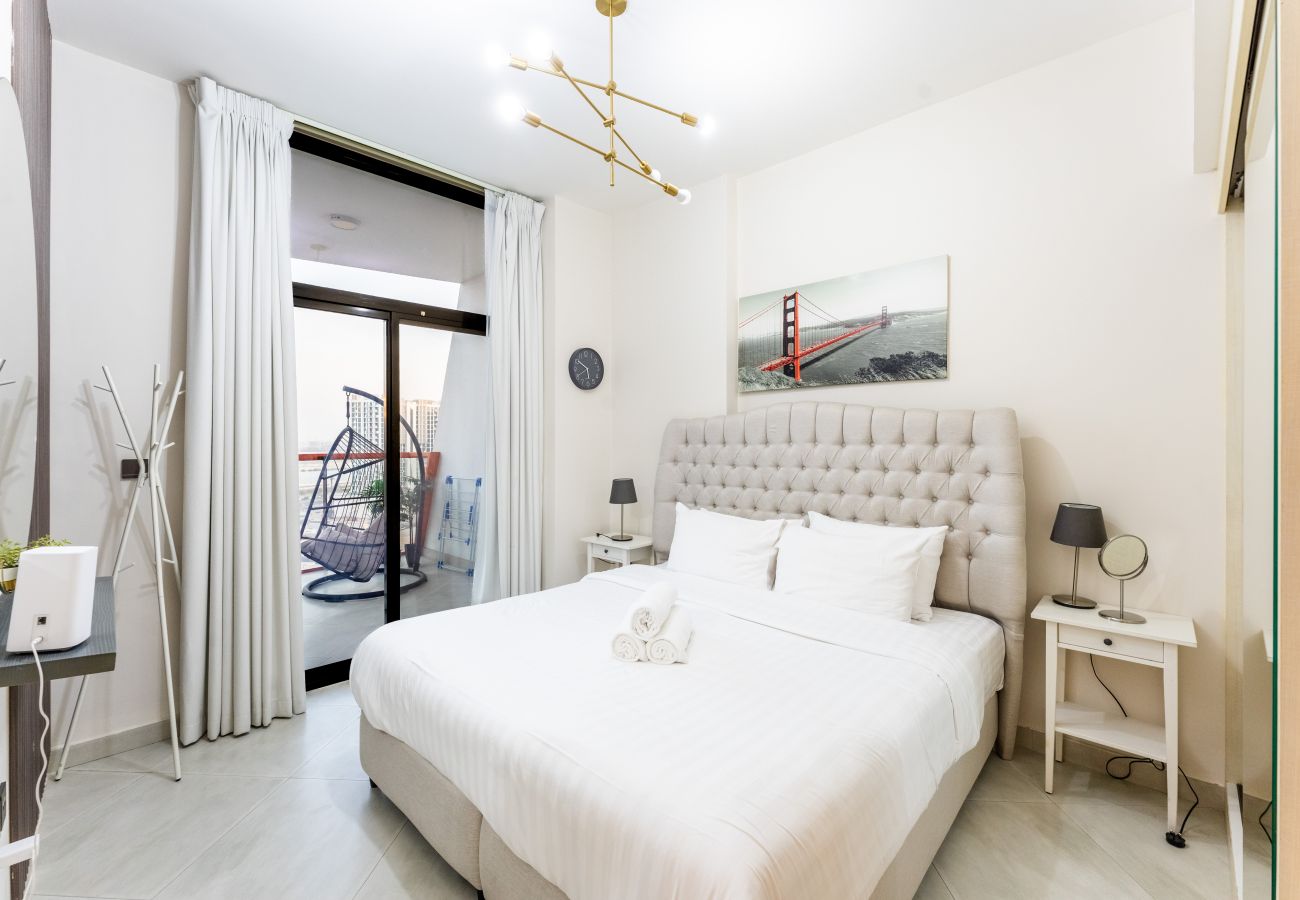 Apartment in Dubai - Binghatti Avenue 911