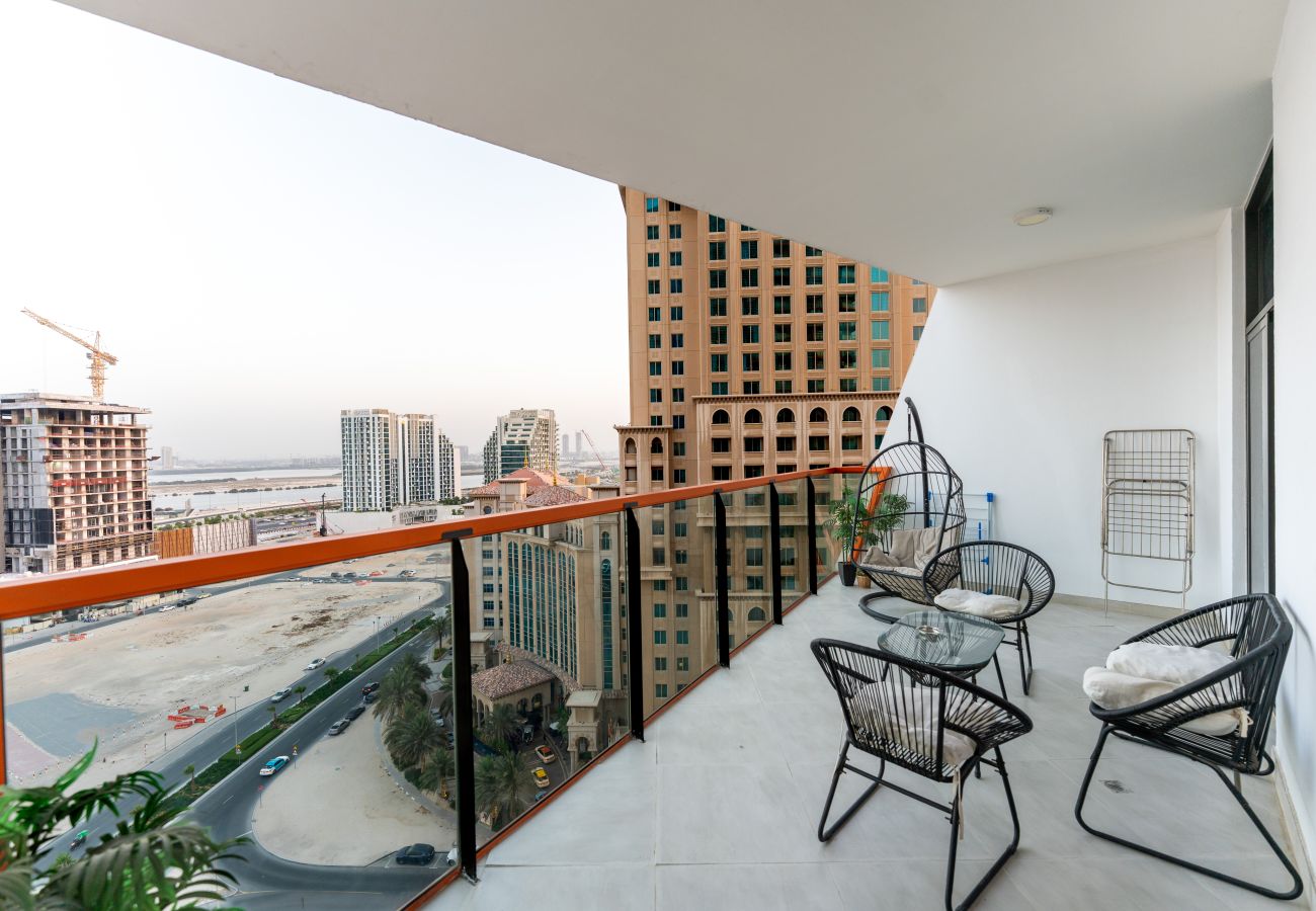 Apartment in Dubai - Binghatti Avenue 911
