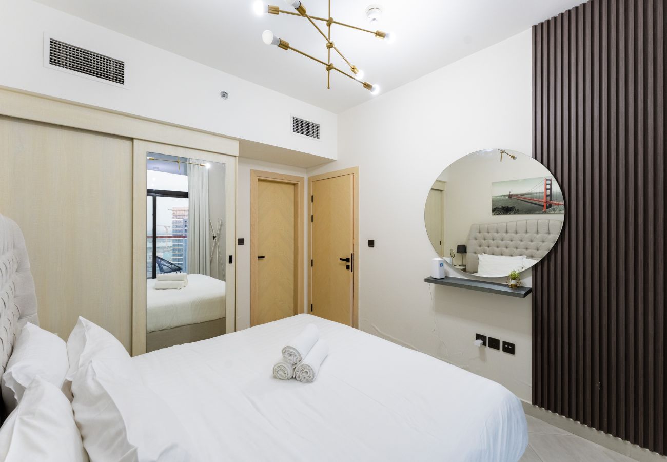 Apartment in Dubai - Binghatti Avenue 911