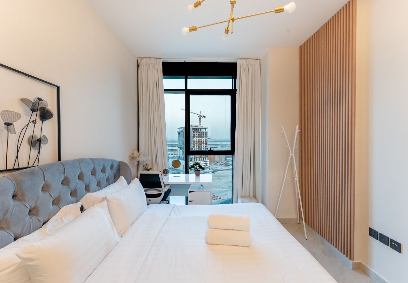 Apartment in Dubai - Binghatti Avenue 911