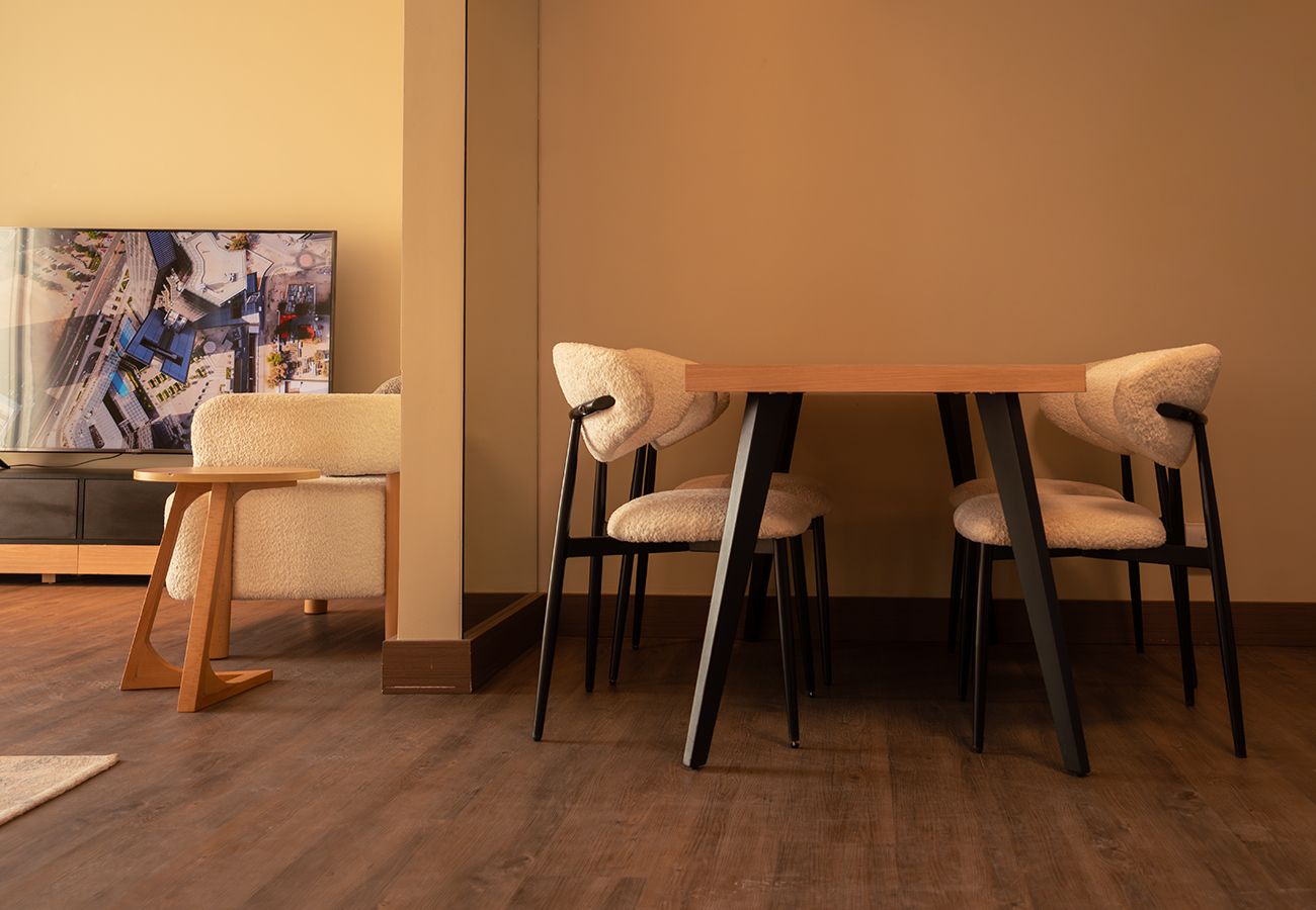 Apartment in Dubai - Spacious 2 Bed in Binghatti Gateway