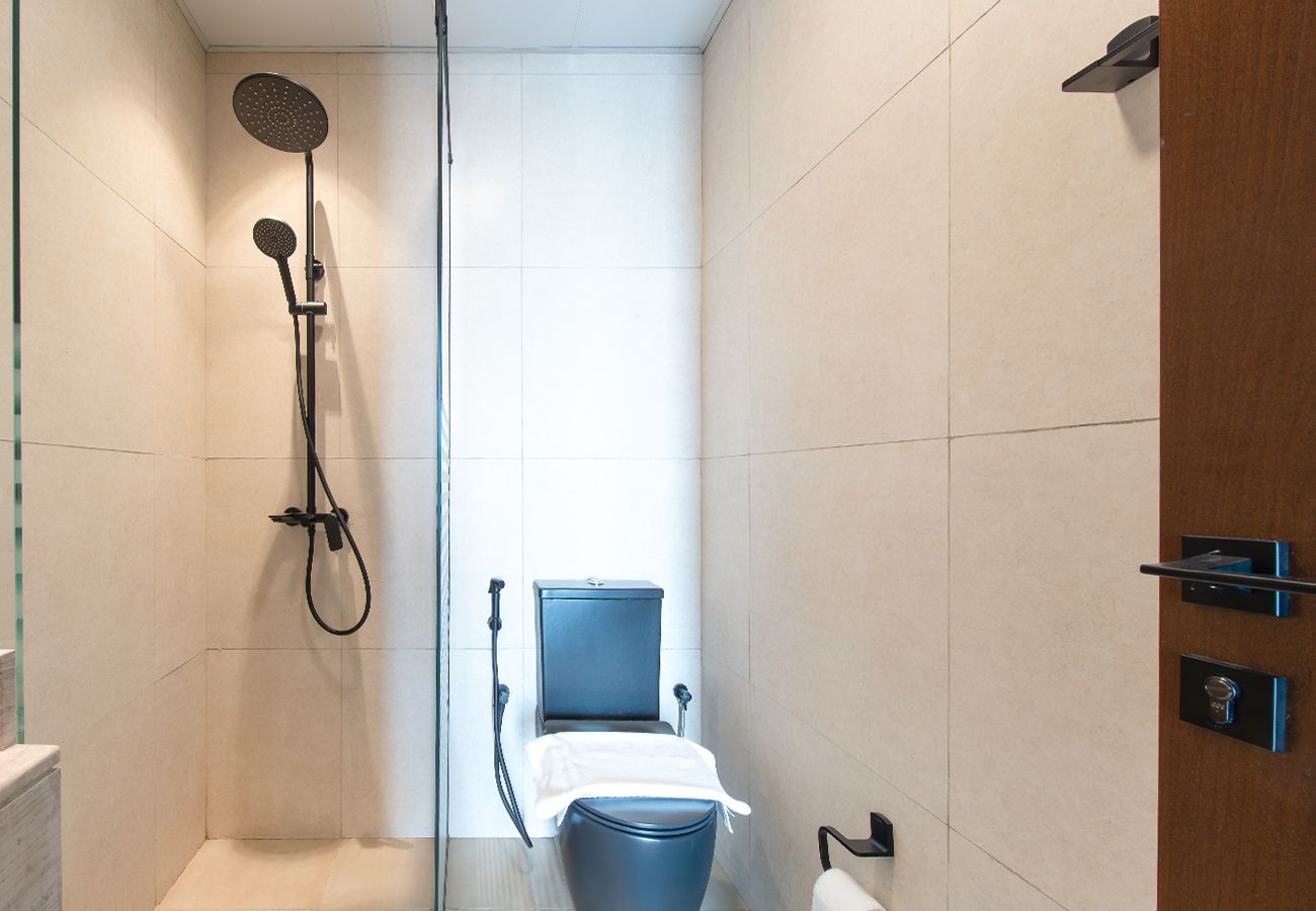 Apartment in Dubai - Spacious 2 Bed in Binghatti Gateway