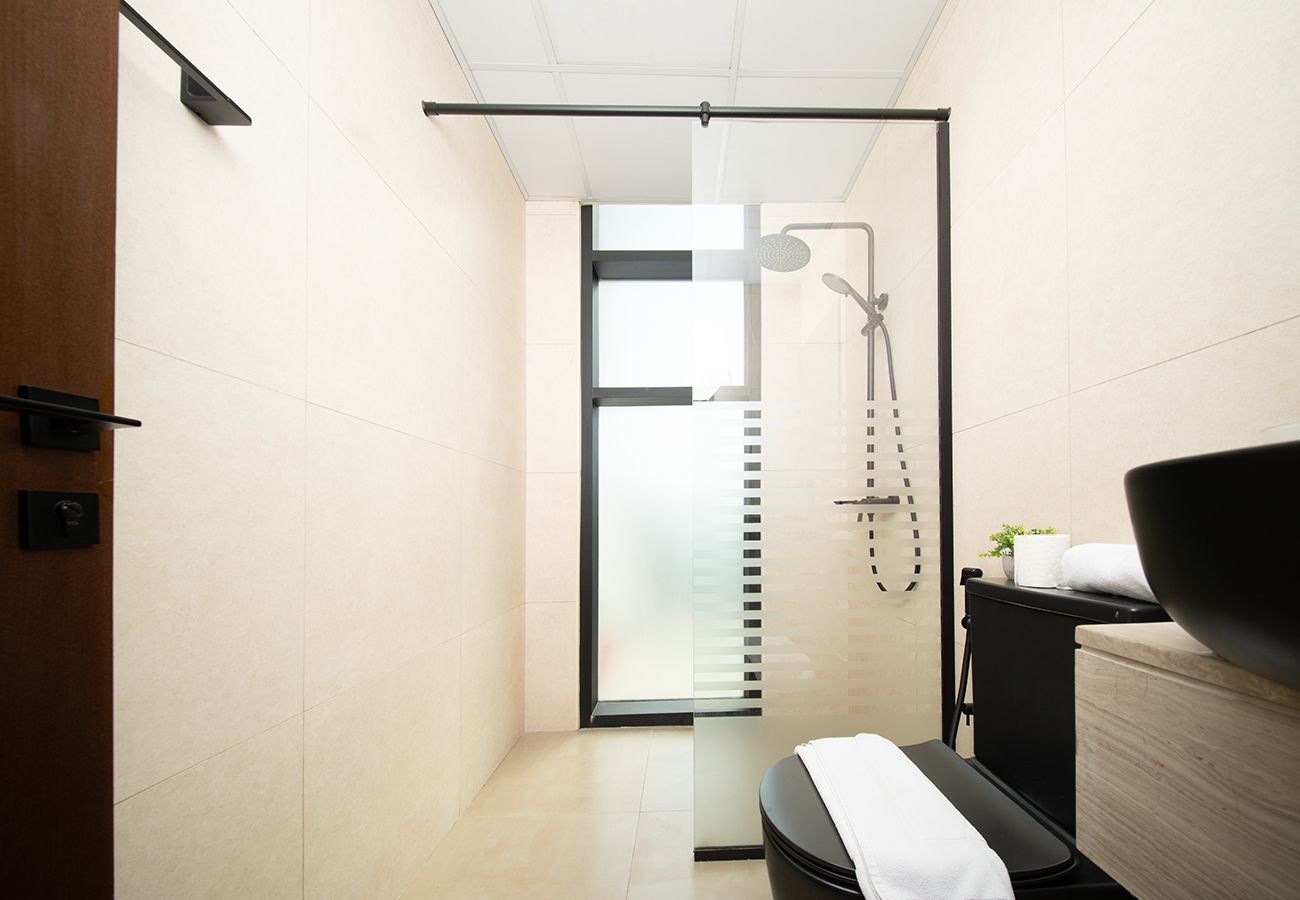 Apartment in Dubai - Spacious 2 Bed in Binghatti Gateway