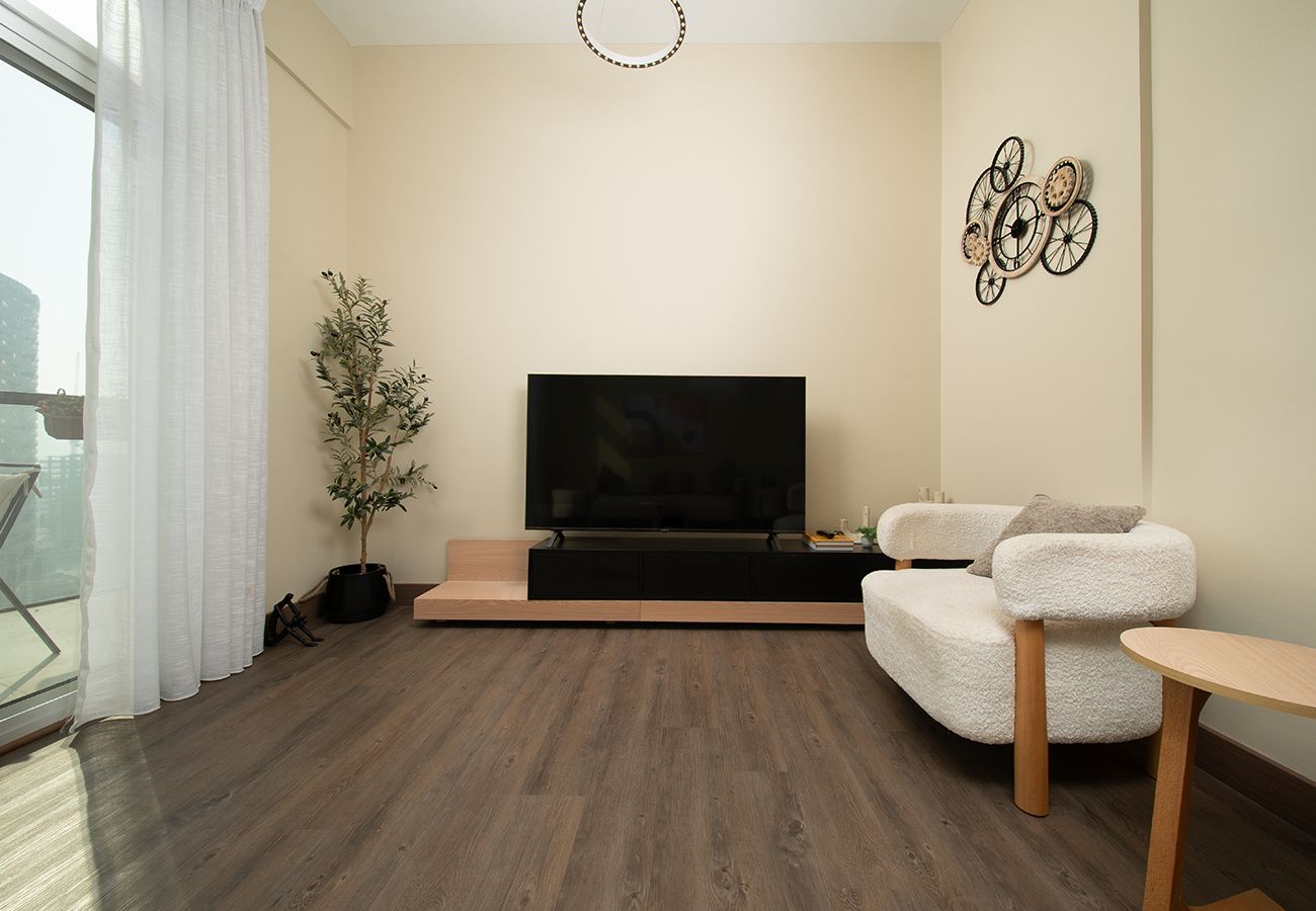 Apartment in Dubai - Spacious 2 Bed in Binghatti Gateway