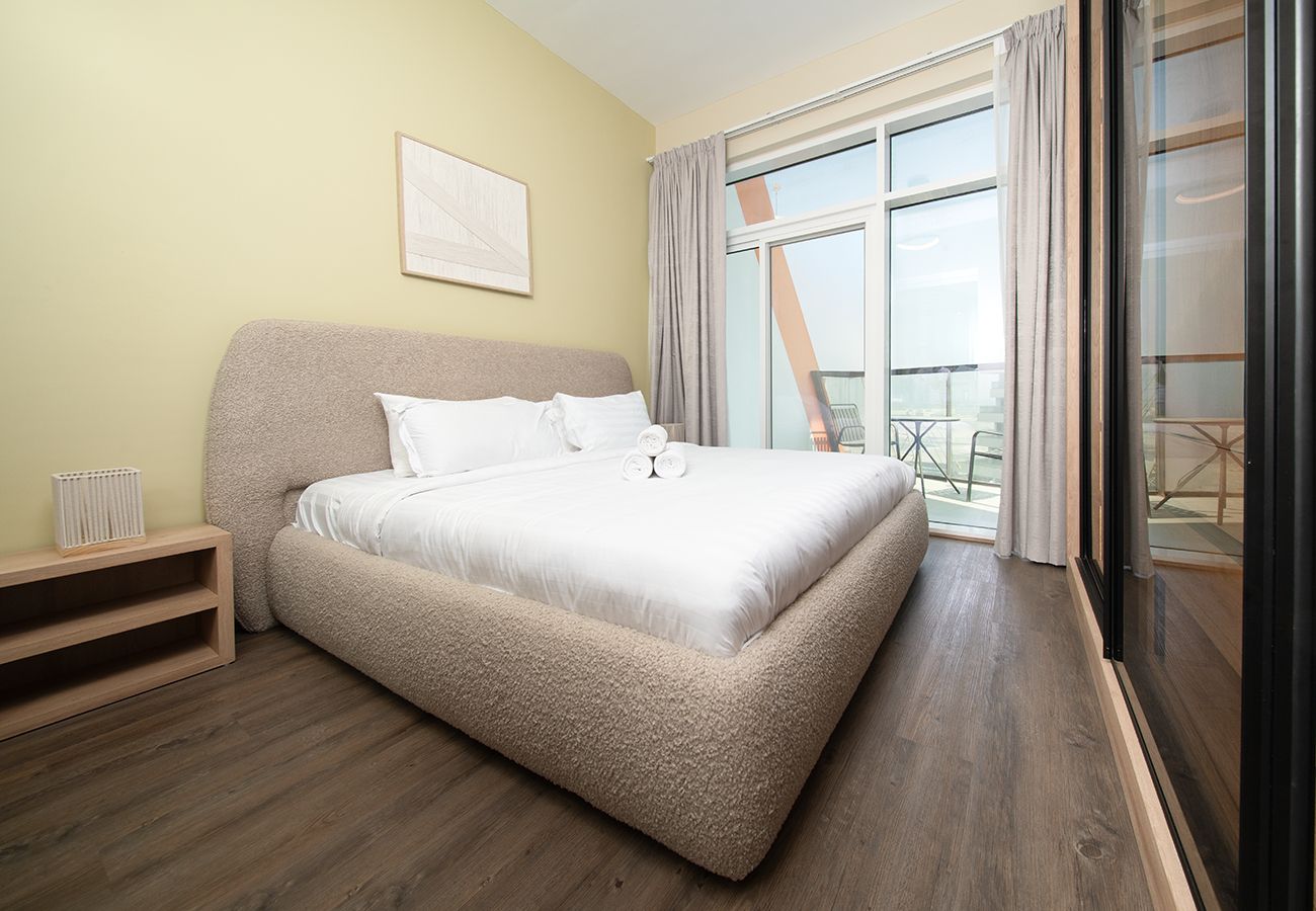 Apartment in Dubai - Spacious 2 Bed in Binghatti Gateway