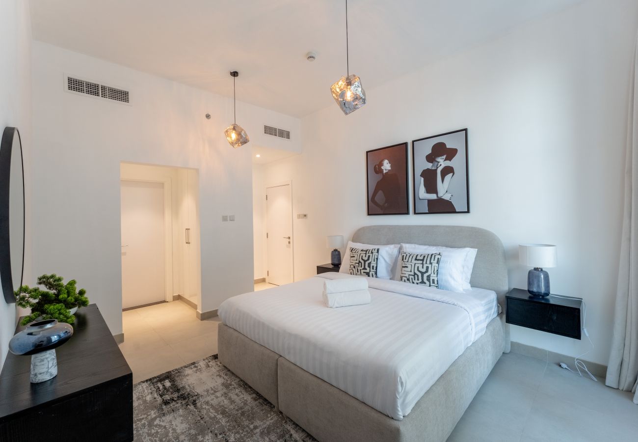 Apartment in Dubai - Stunning 1 Bed Apartment in Marina Arcade