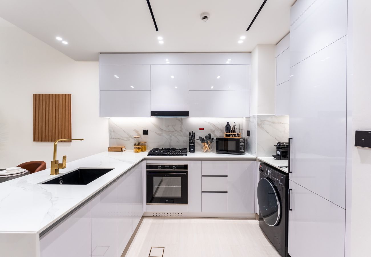 Apartment in Dubai - Cosy 1 Bed Apartment in Binghatti Orchid