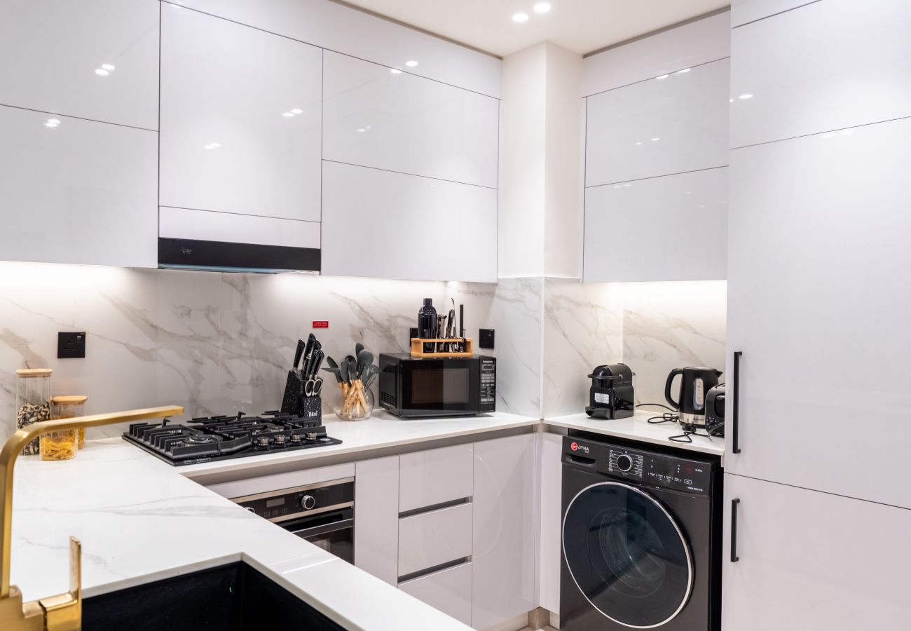 Apartment in Dubai - Cosy 1 Bed Apartment in Binghatti Orchid