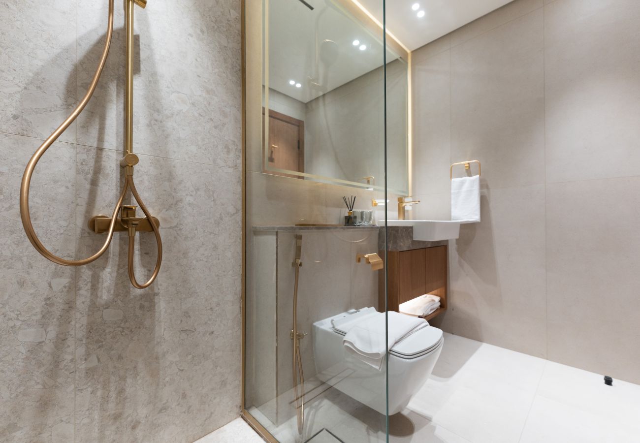 Apartment in Dubai - Cosy 1 Bed Apartment in Binghatti Orchid