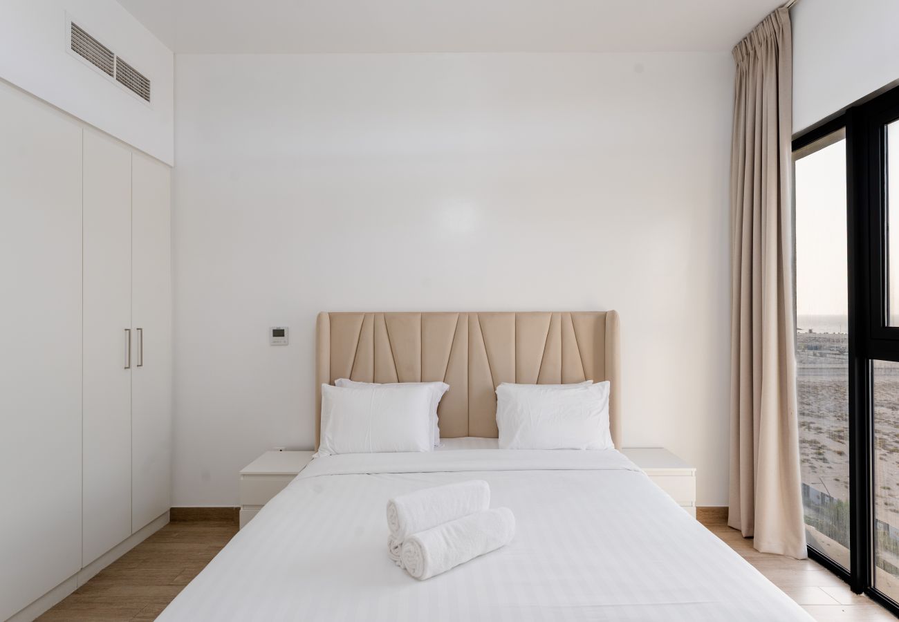 Apartment in Sharjah - Stunning 2 Bed in Cyan Beach Residence