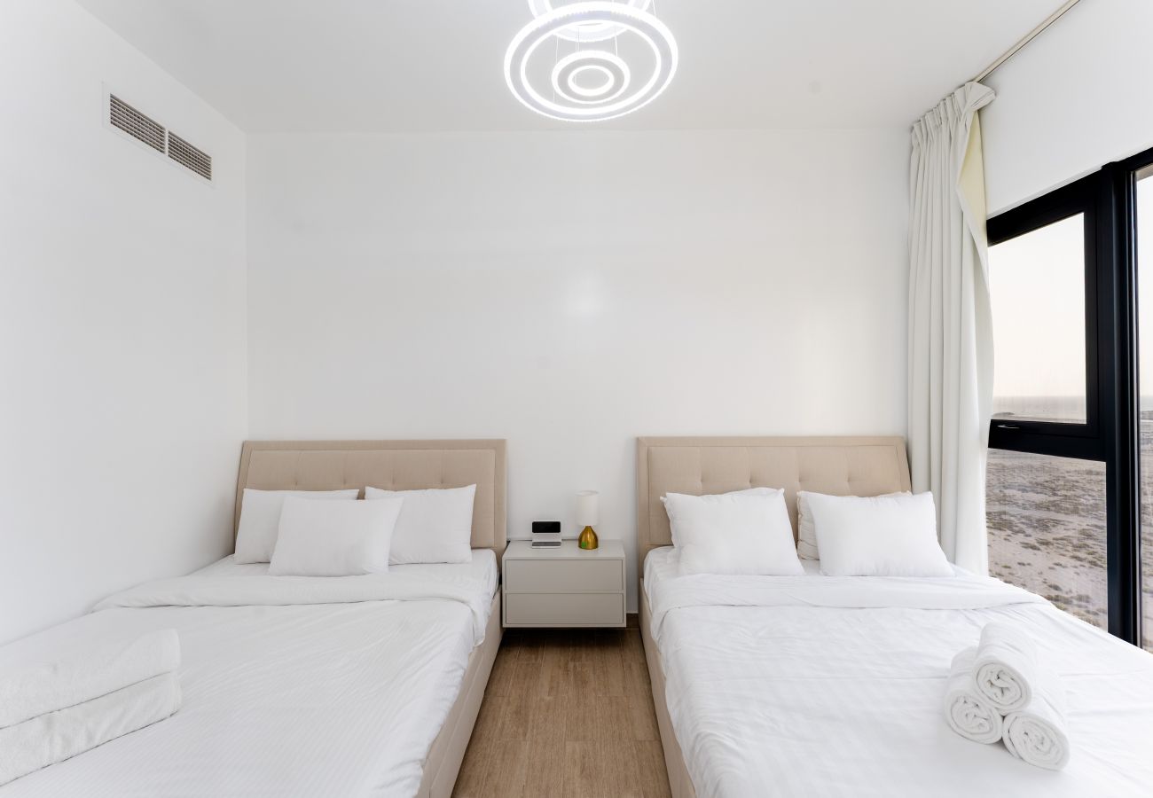 Apartment in Sharjah - Stunning 2 Bed in Cyan Beach Residence