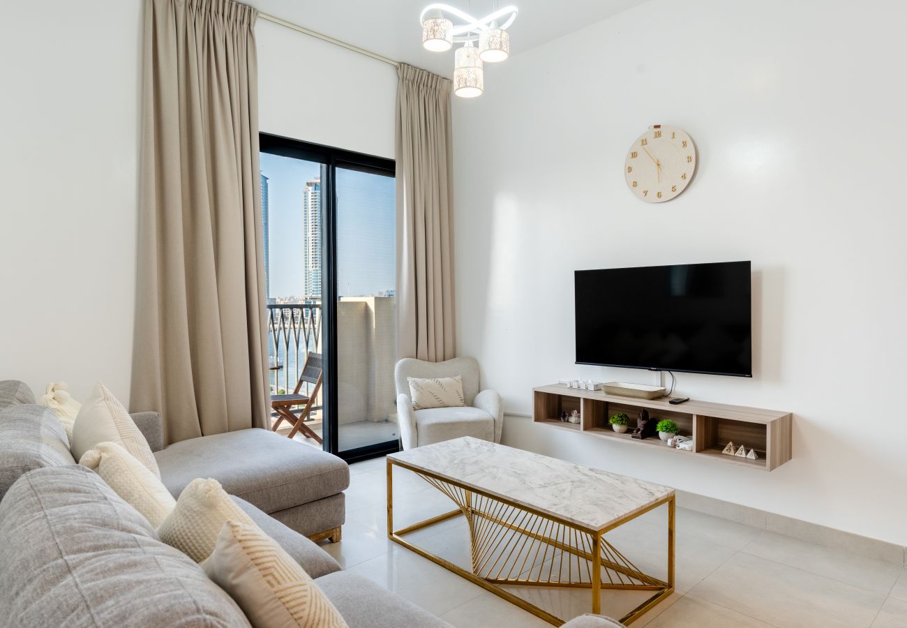 Apartment in Sharjah - Stunning 2 Bed in Cyan Beach Residence