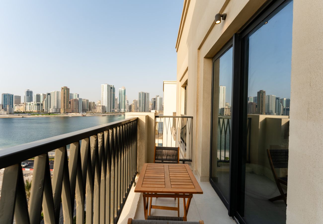 Apartment in Sharjah - Stunning 2 Bed in Cyan Beach Residence
