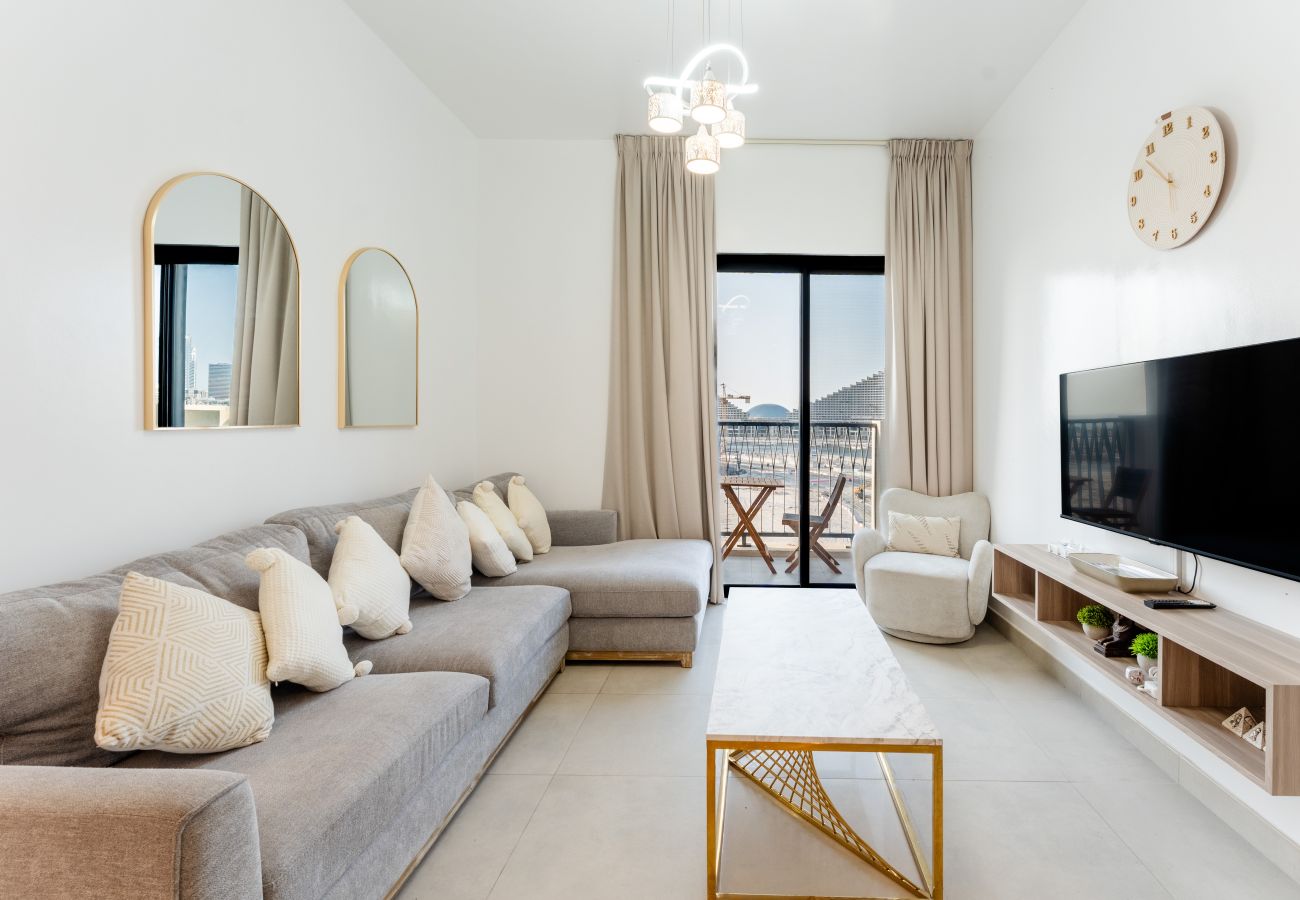 Apartment in Sharjah - Stunning 2 Bed in Cyan Beach Residence