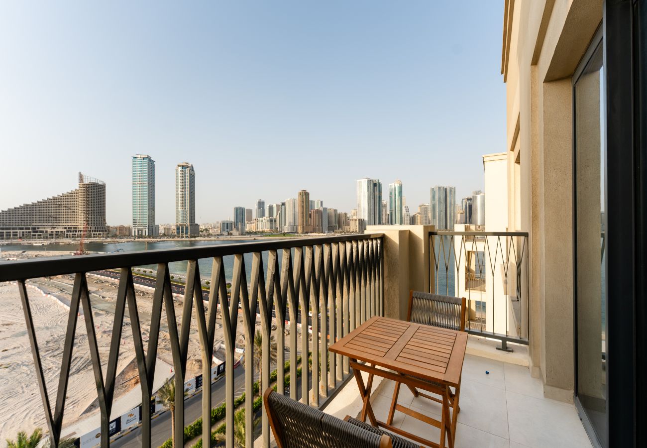 Apartment in Sharjah - Stunning 2 Bed in Cyan Beach Residence