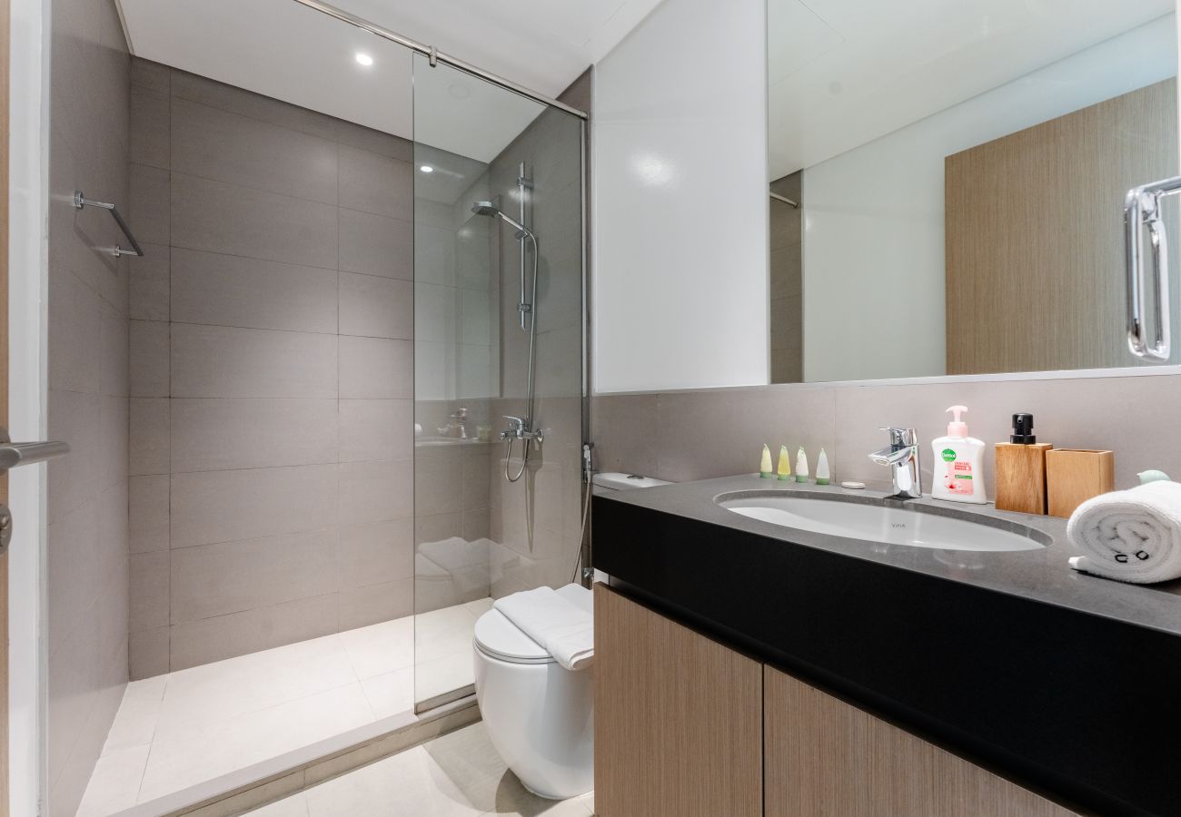 Apartment in Sharjah - Stunning 2 Bed in Cyan Beach Residence