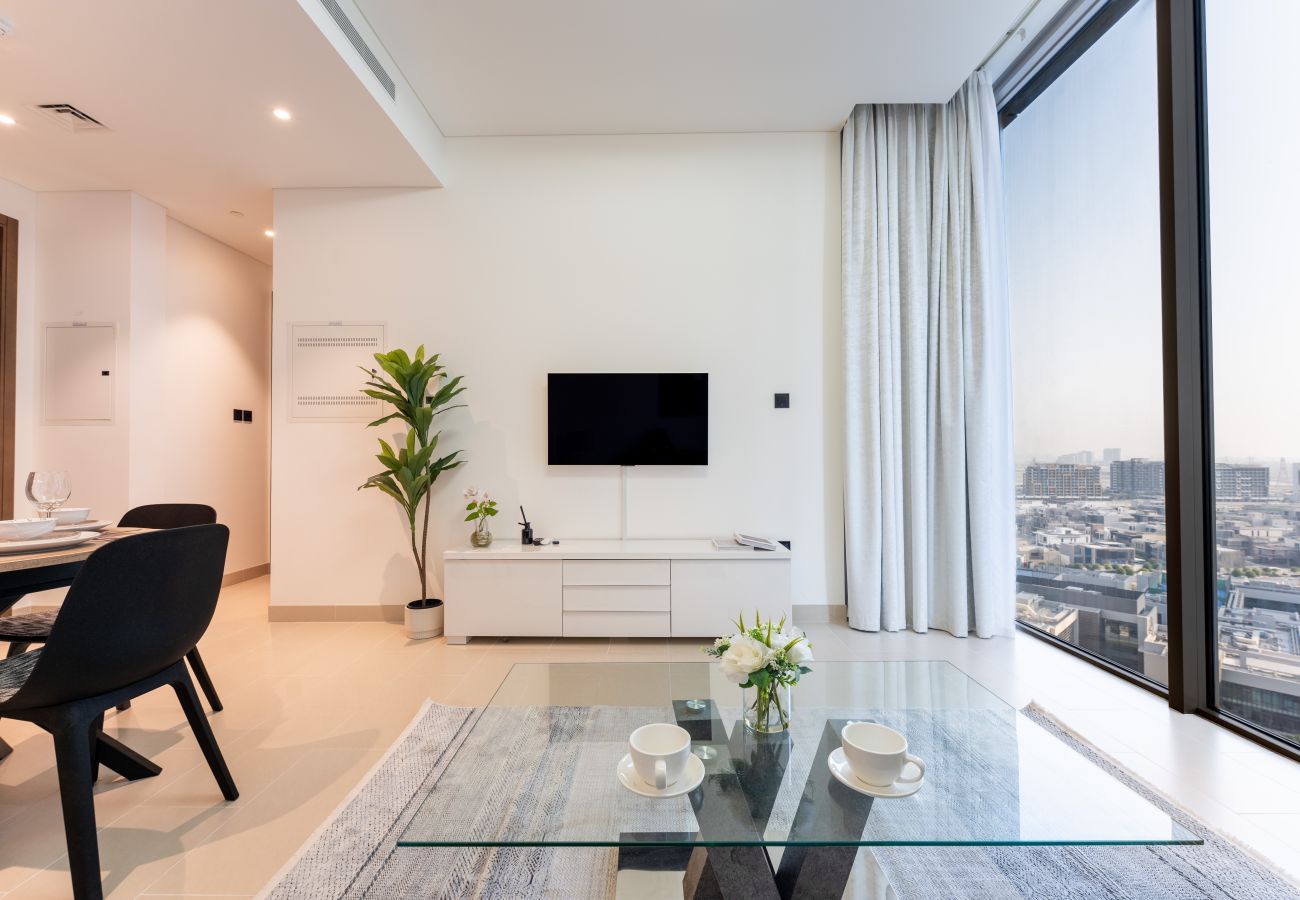 Apartment in Dubai - Beautiful 1 Bed in Sobha Creek Vista