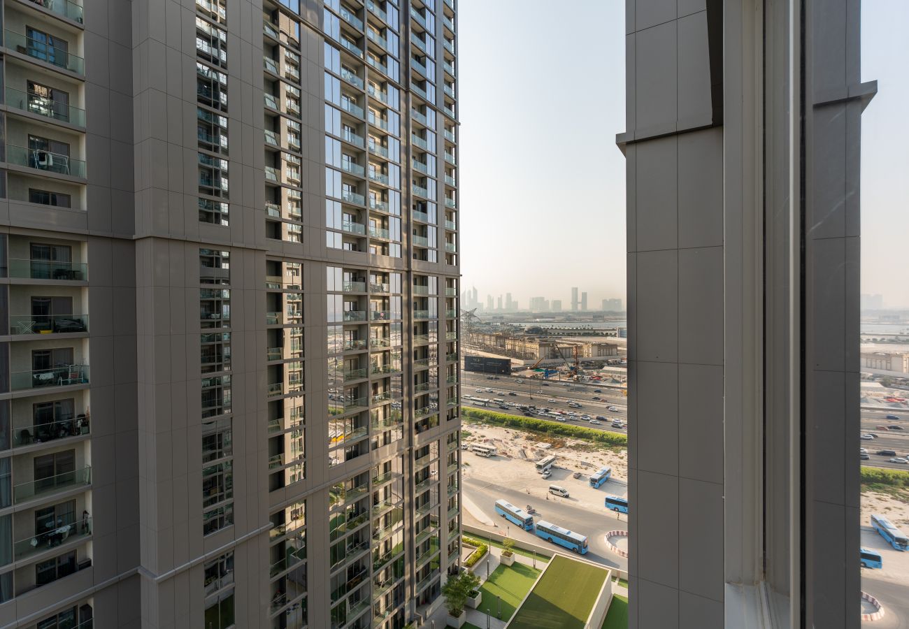 Apartment in Dubai - Beautiful 1 Bed in Sobha Creek Vista