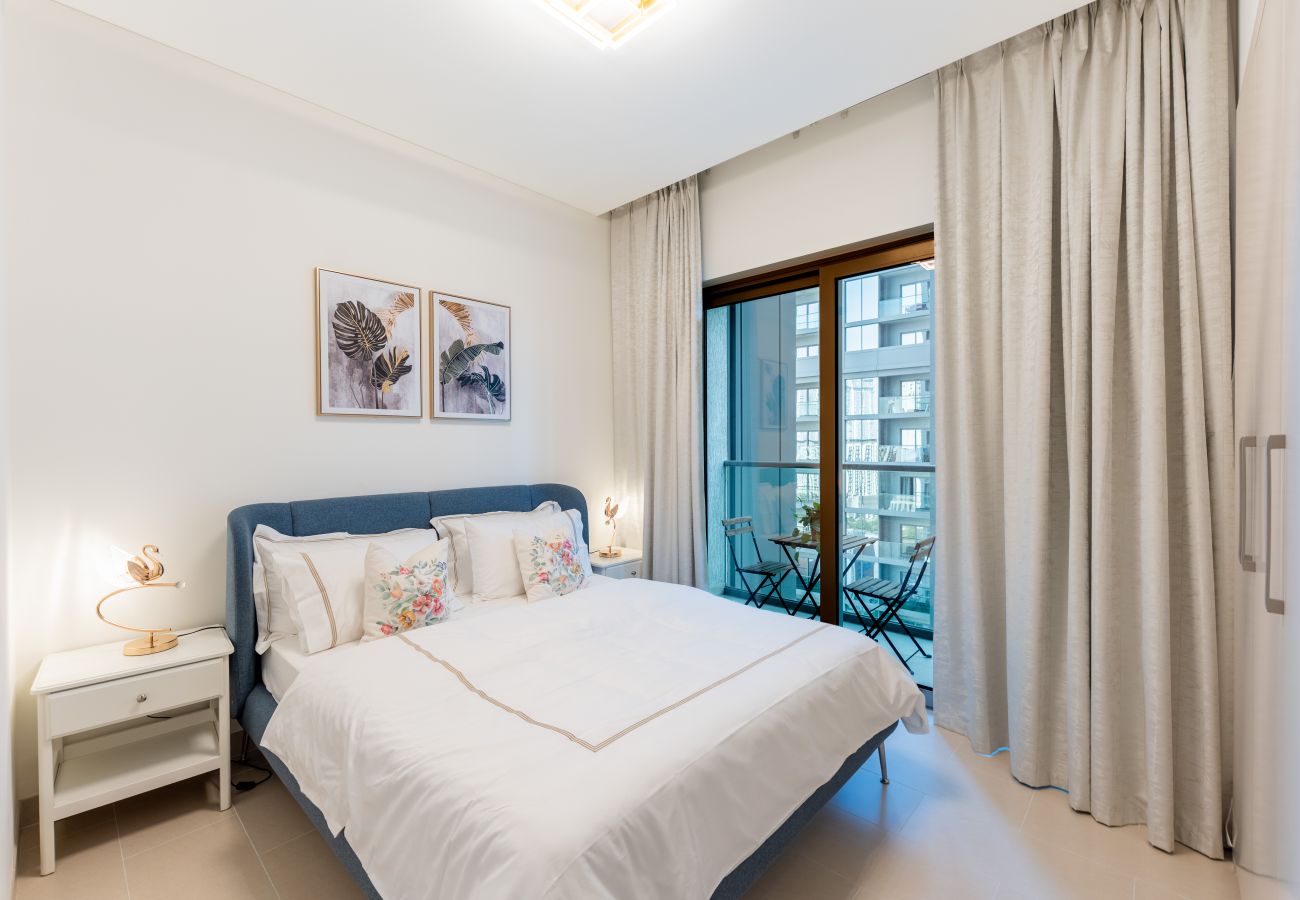 Apartment in Dubai - Beautiful 1 Bed in Sobha Creek Vista