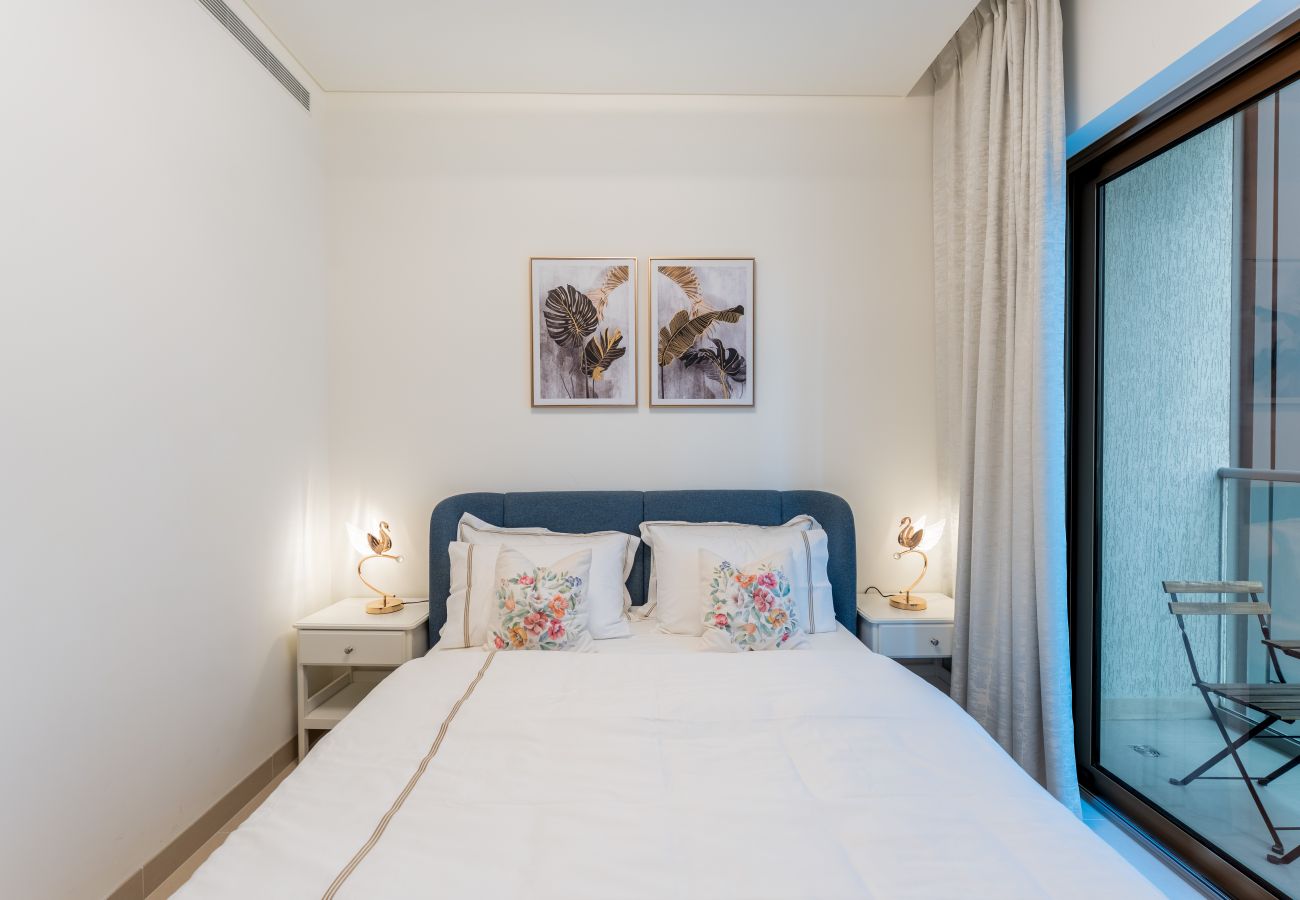 Apartment in Dubai - Beautiful 1 Bed in Sobha Creek Vista