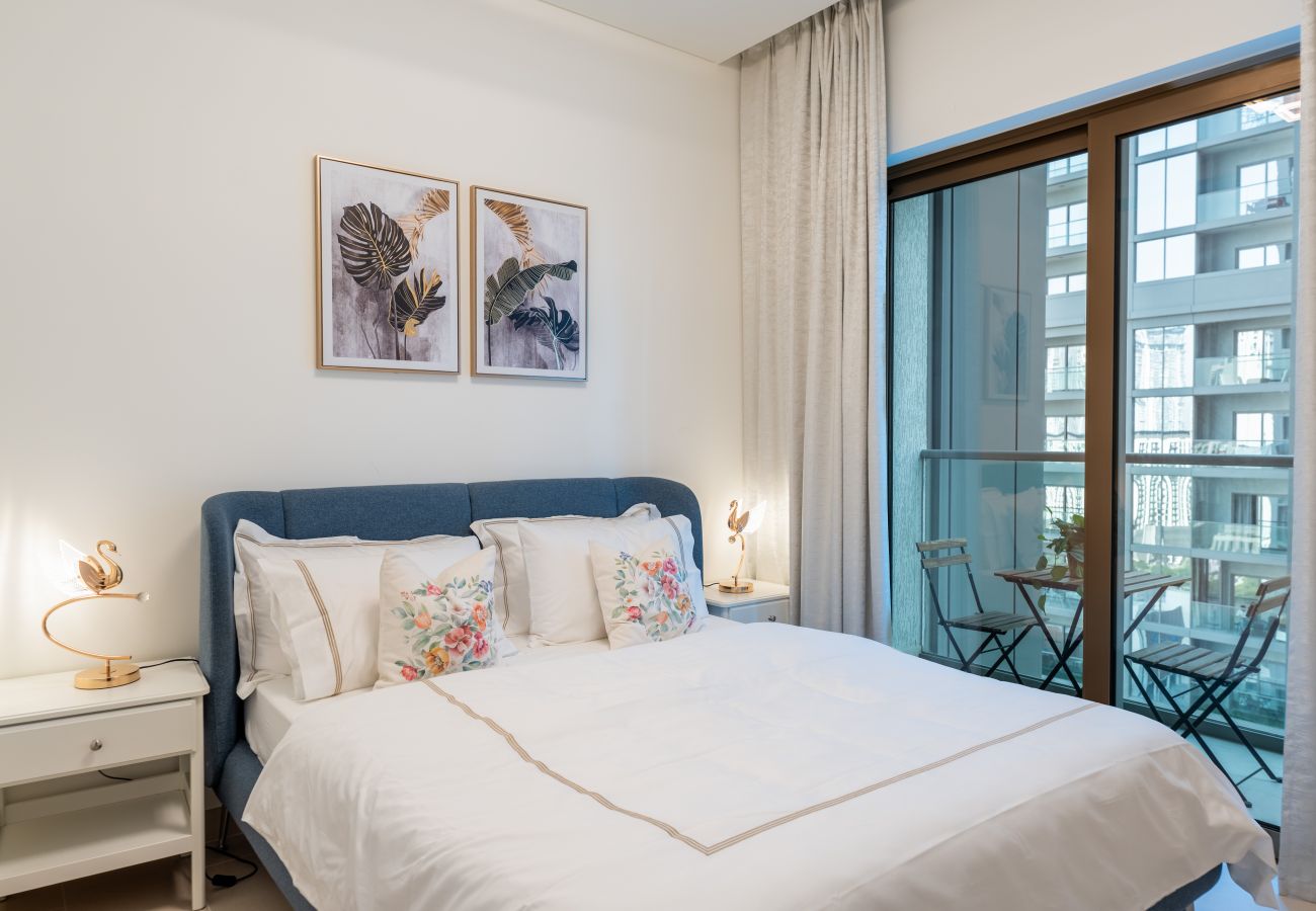 Apartment in Dubai - Beautiful 1 Bed in Sobha Creek Vista