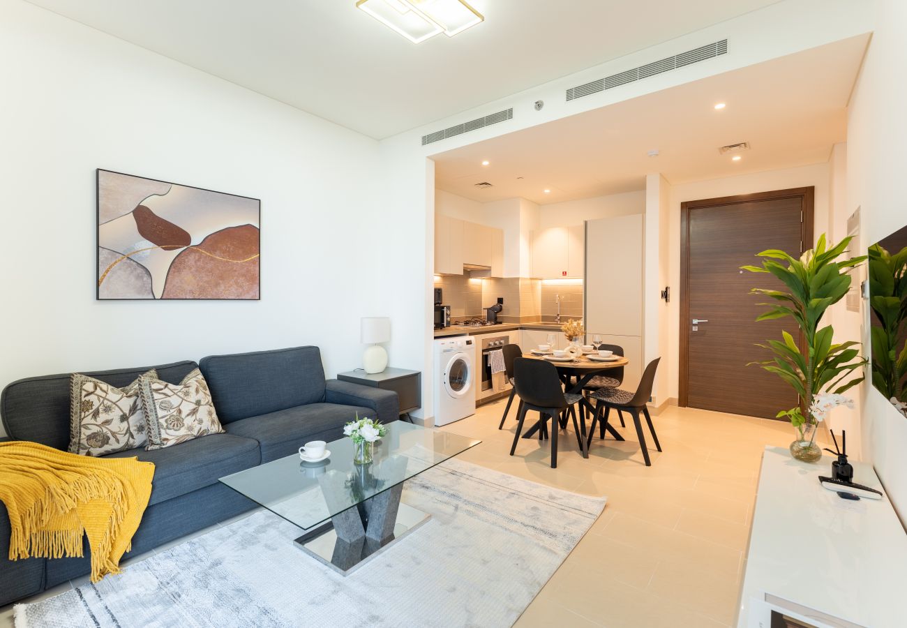 Apartment in Dubai - Beautiful 1 Bed in Sobha Creek Vista