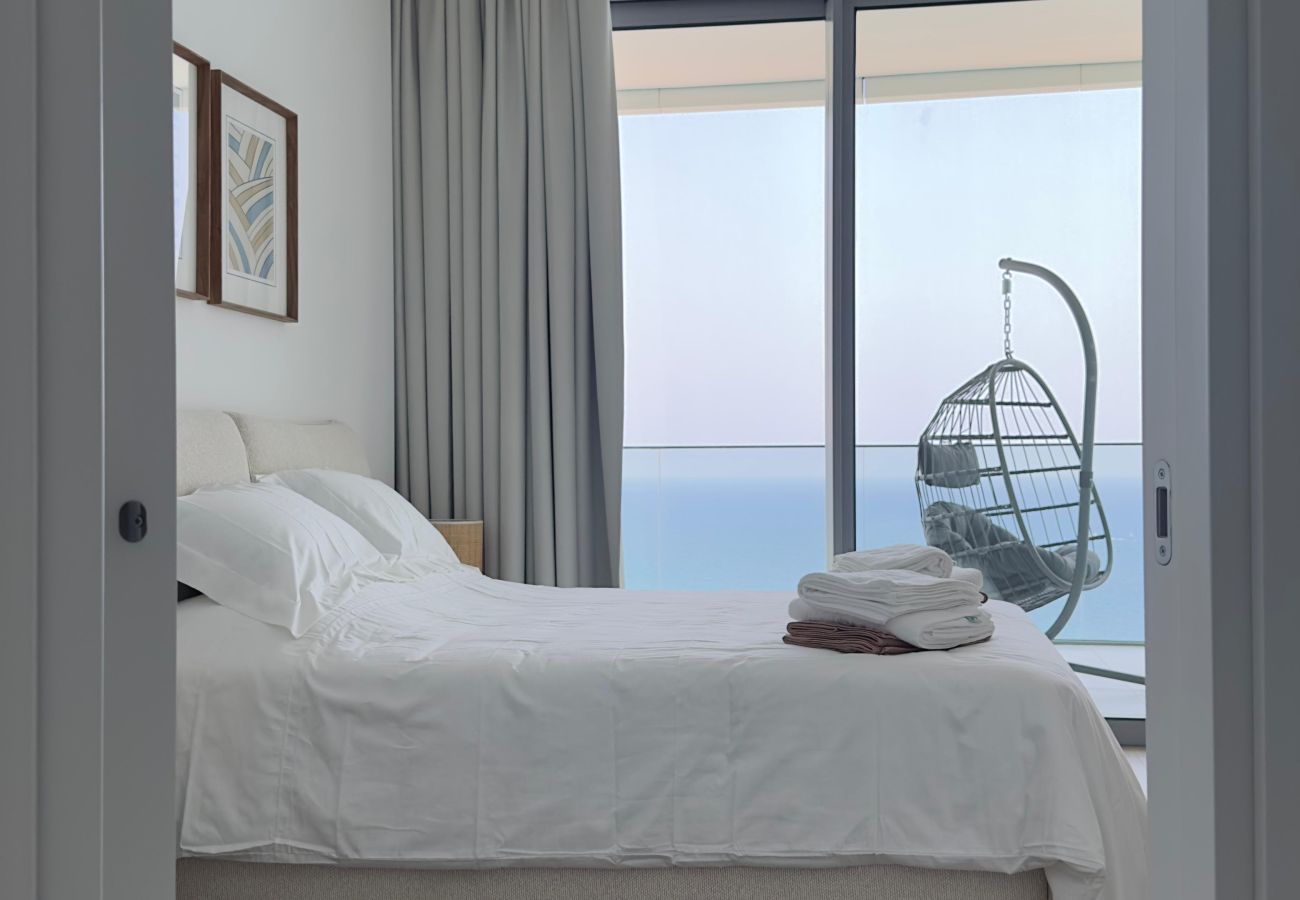 Apartment in Limassol - Luxury 1 Bed in Trilogy, Limassol Seafront