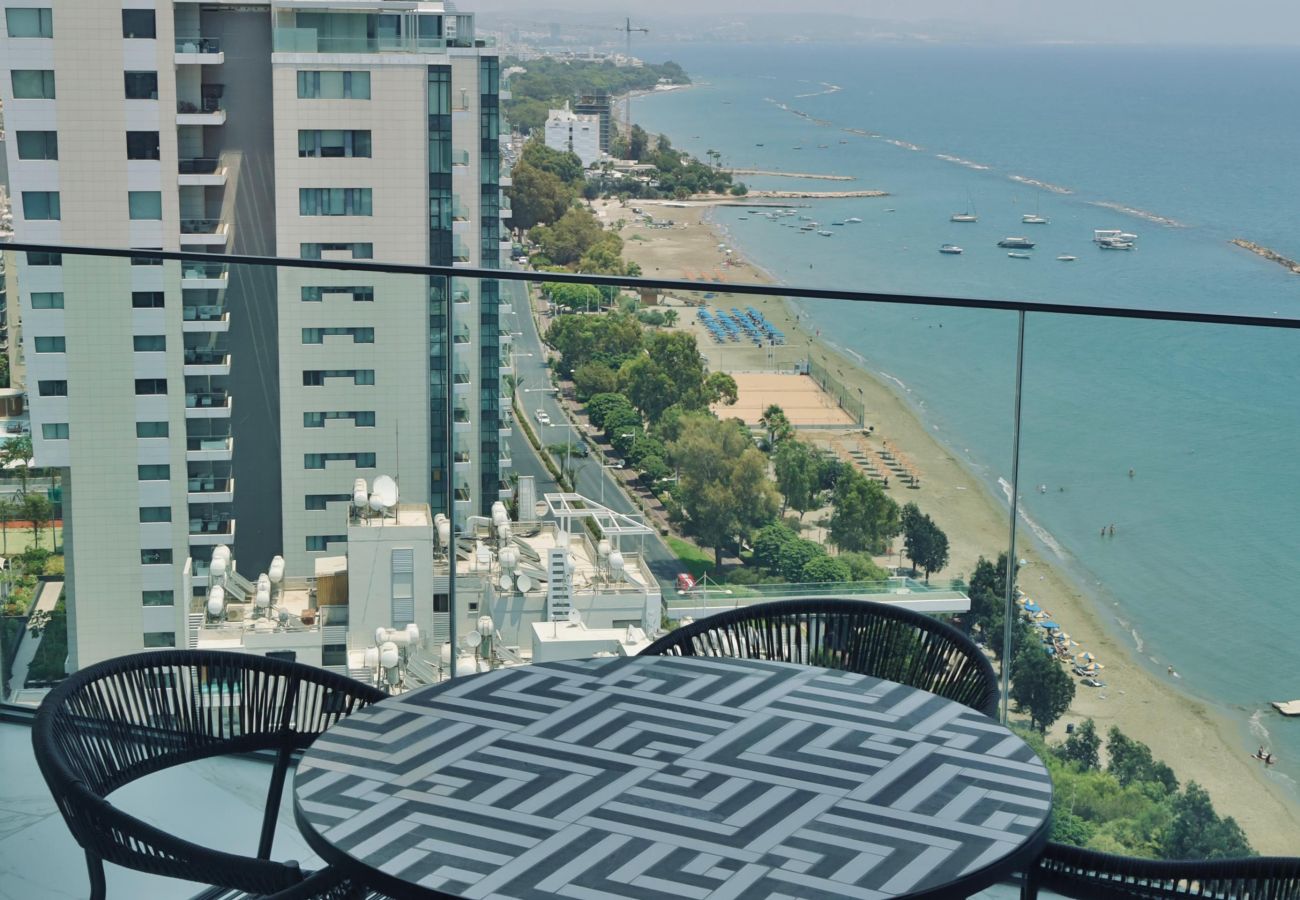 Apartment in Limassol - Luxury 1 Bed in Trilogy, Limassol Seafront