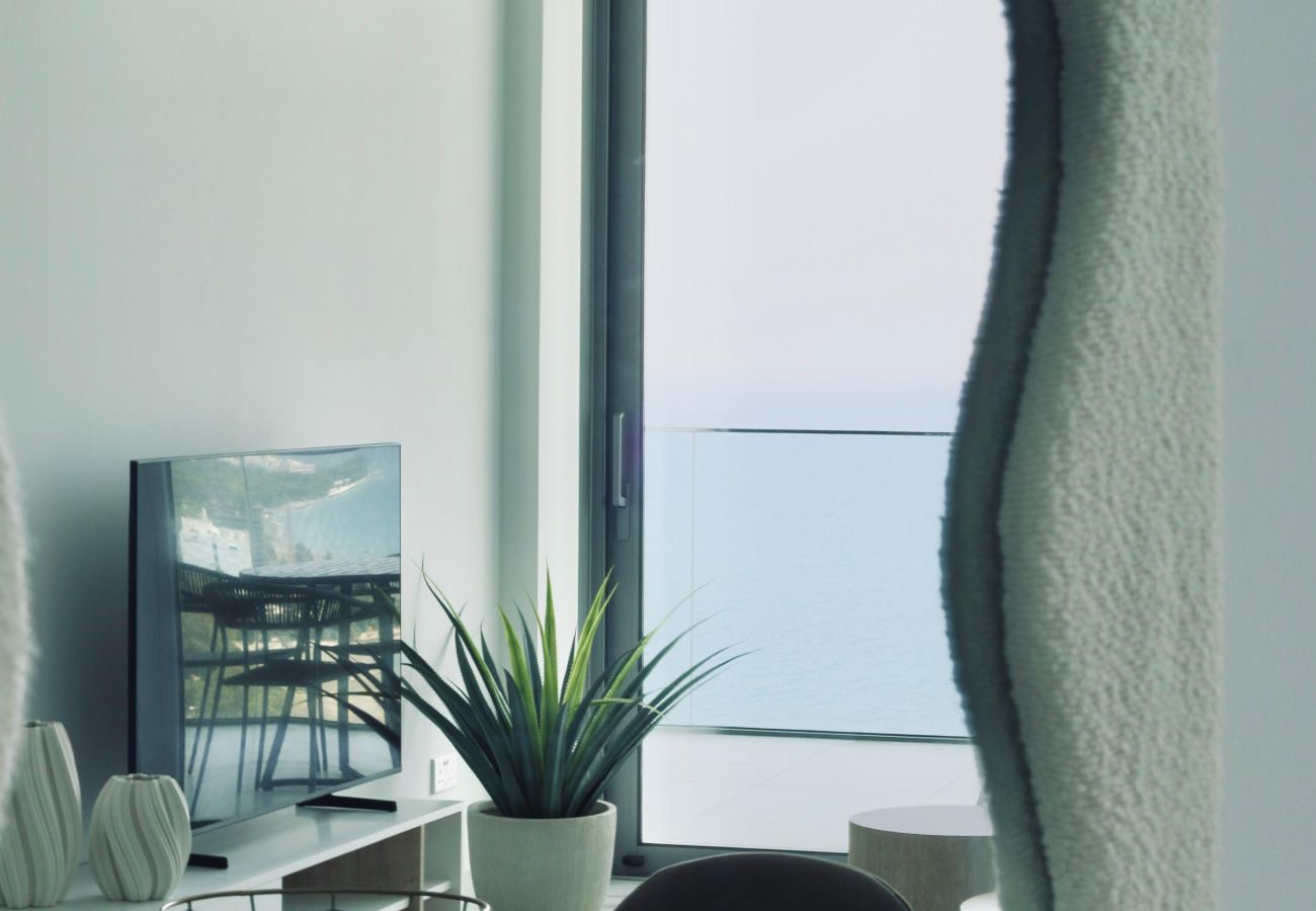 Apartment in Limassol - Luxury 1 Bed in Trilogy, Limassol Seafront