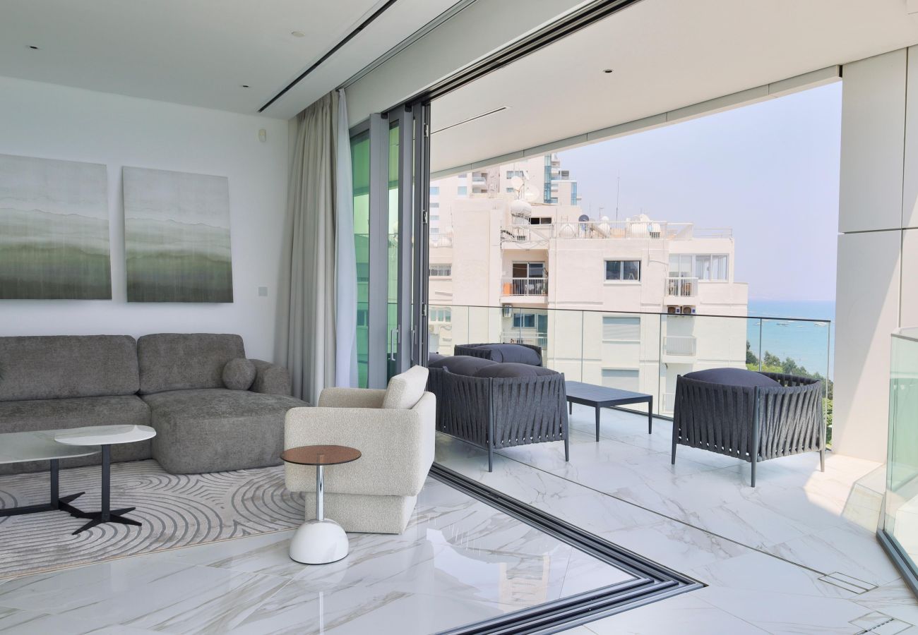 Apartment in Limassol - 2 Bed with Sea Views in Trilogy, Limassol Seafront