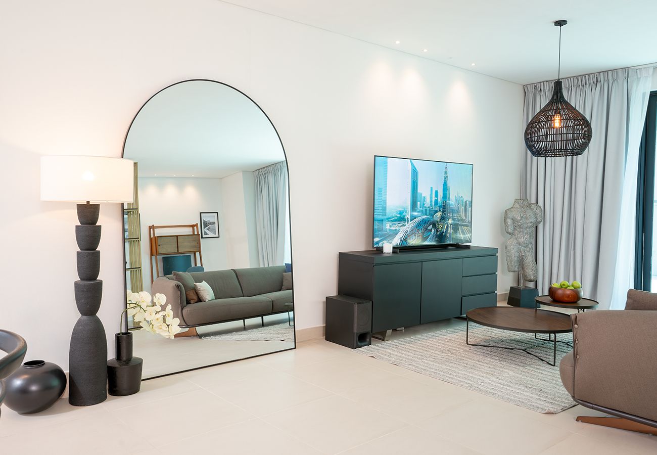 Studio in Dubai - Spacious Studio in Beauport Marina Promenade