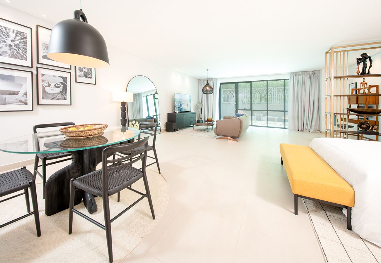 Studio in Dubai - Spacious Studio in Beauport Marina Promenade